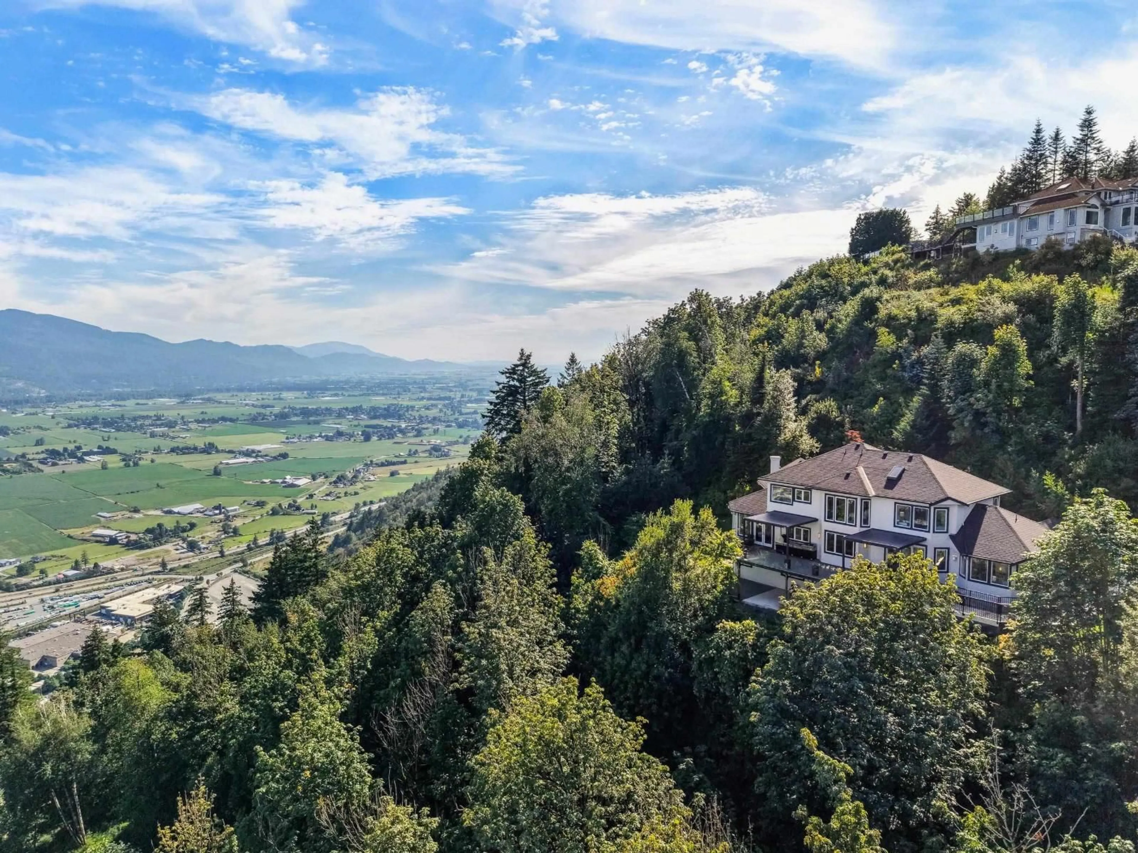 A pic from outside/outdoor area/front of a property/back of a property/a pic from drone, mountain view for 43619 BRACKEN DRIVE, Chilliwack British Columbia V2R4A4