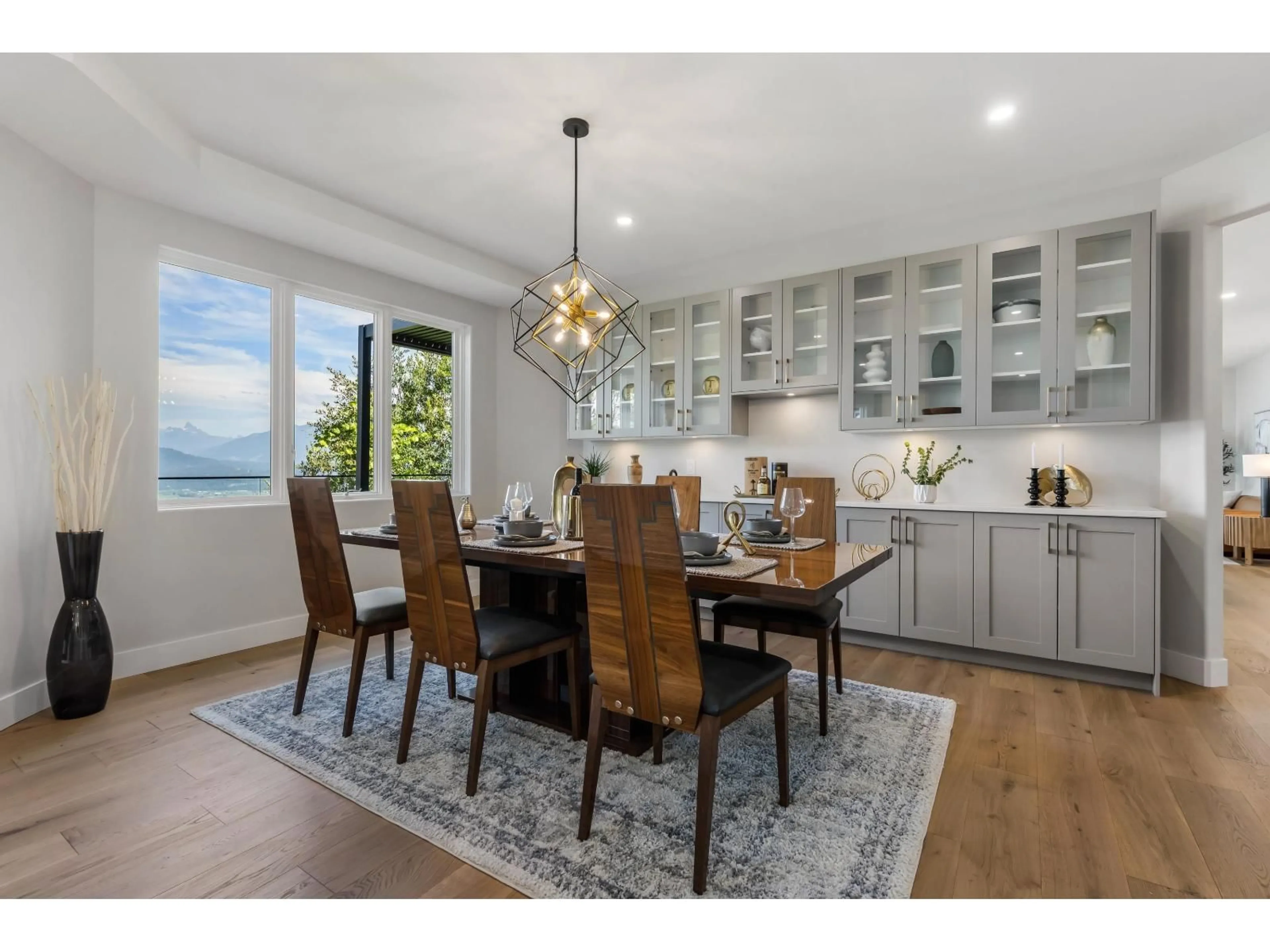 Open concept kitchen, wood/laminate floor for 43619 BRACKEN DRIVE, Chilliwack British Columbia V2R4A4