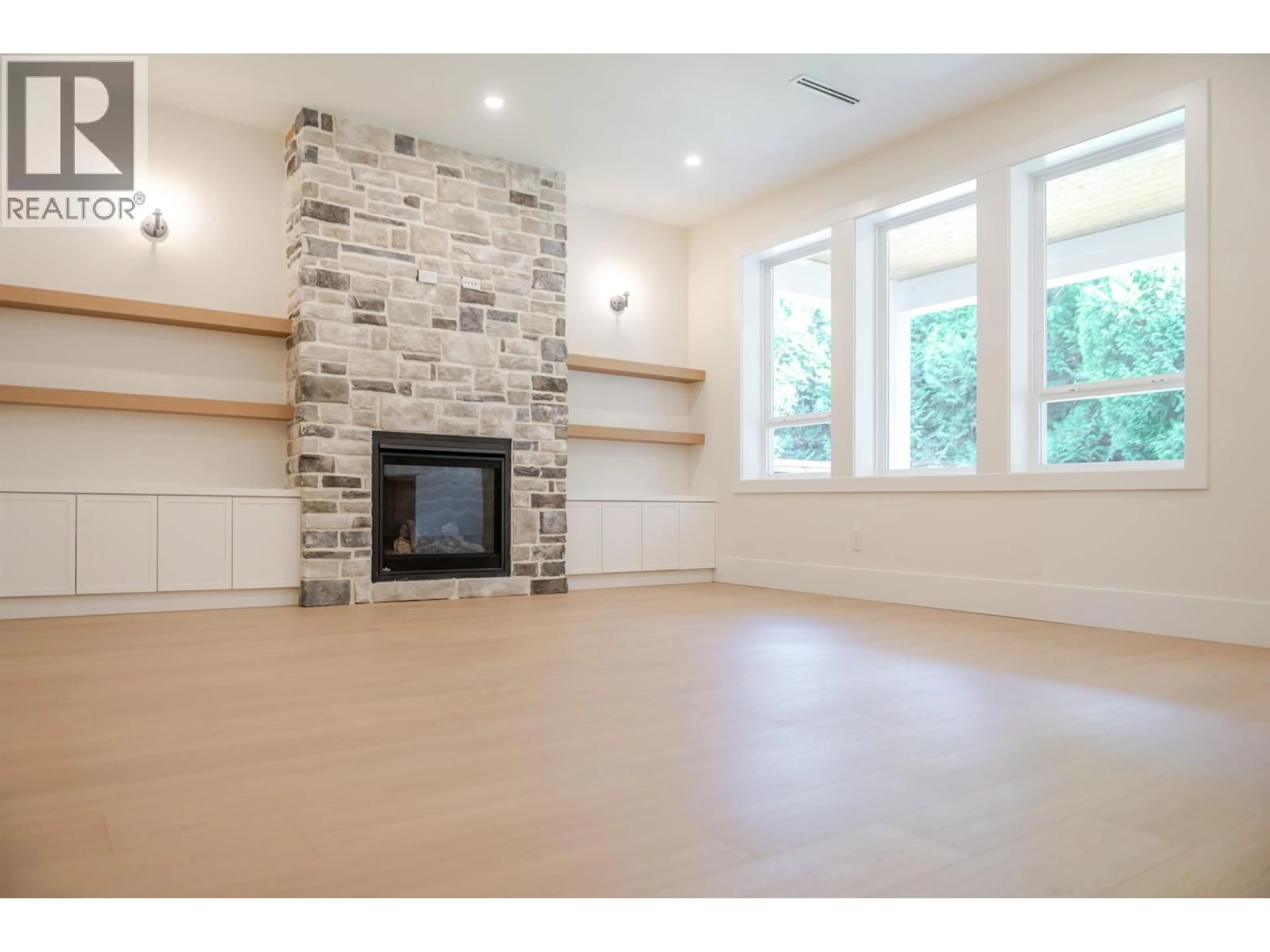 A pic of a room for 2 - 21092 WICKLUND AVENUE, Maple Ridge British Columbia V2X3R9