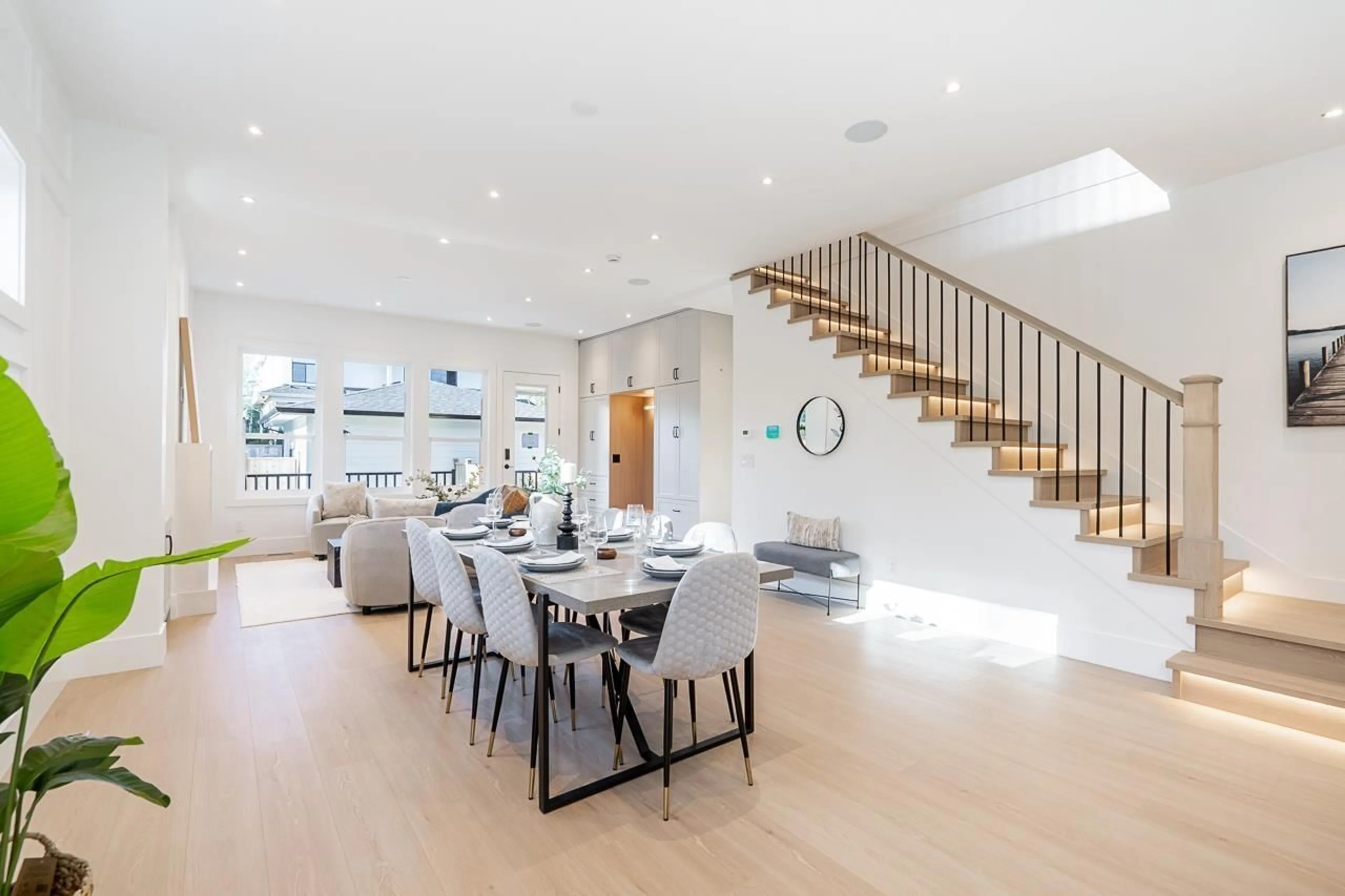 Dining room, unknown for 101 - 13711 16 AVENUE, Surrey British Columbia V4A1P7