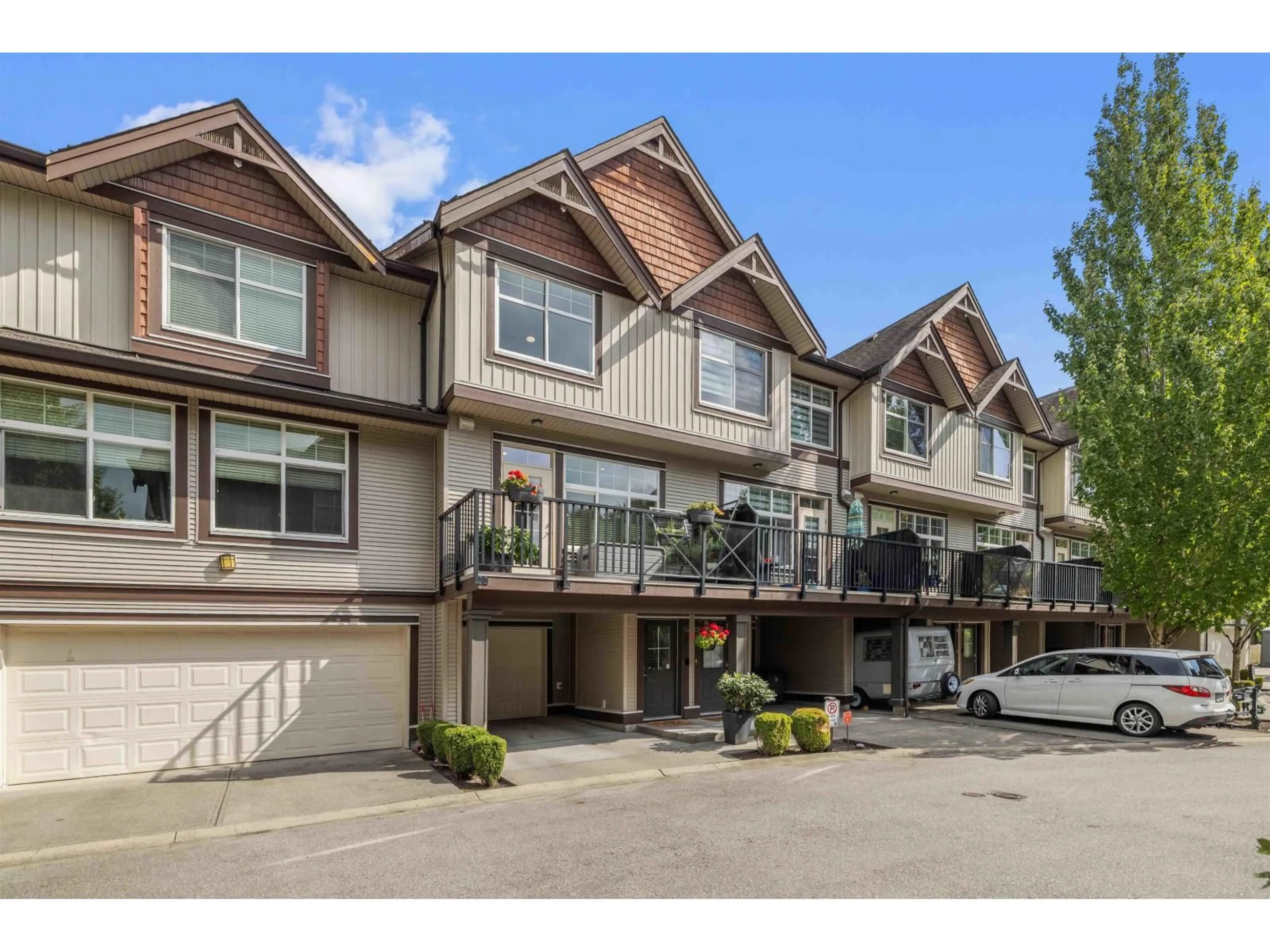 Unknown for 24 - 7332 194A STREET, Surrey British Columbia V4N6K9