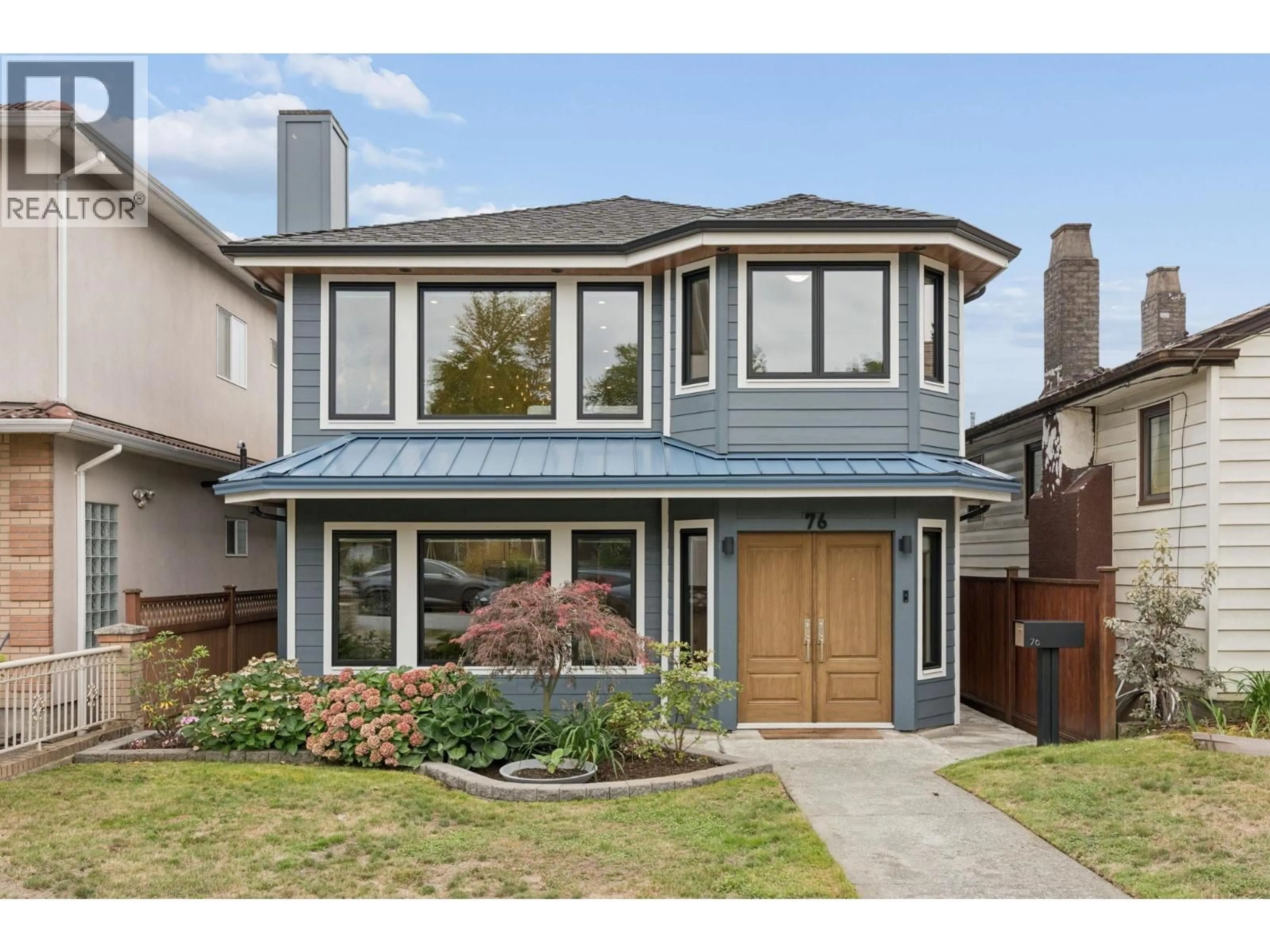 Home with vinyl exterior material, street for 76 46TH AVENUE, Vancouver British Columbia V5W1Z1