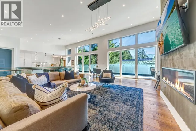 8224 ALPINE WAY, Whistler 3