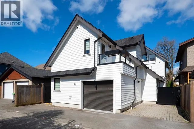 1026 13TH AVENUE, Vancouver 4