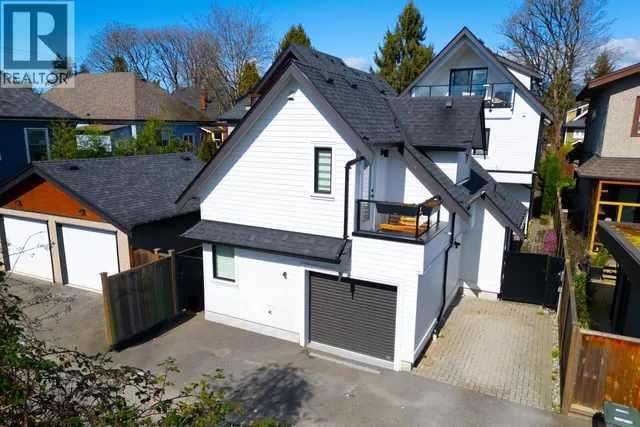 1026 13TH AVENUE, Vancouver 5