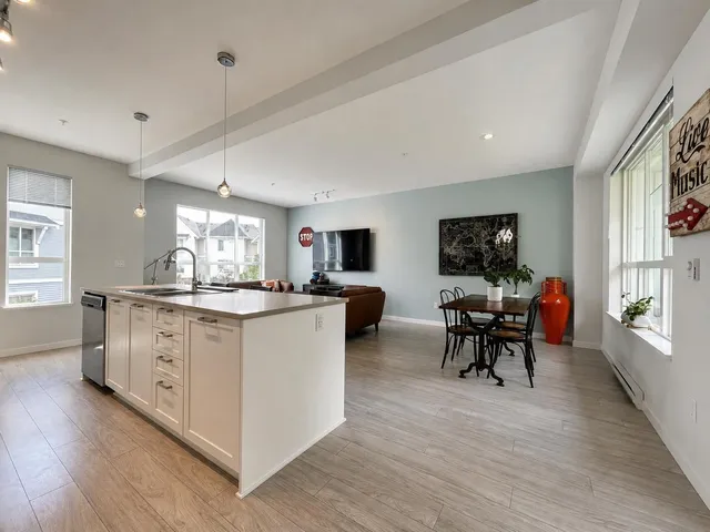 28 - 8335 NELSON STREET, Mission 5