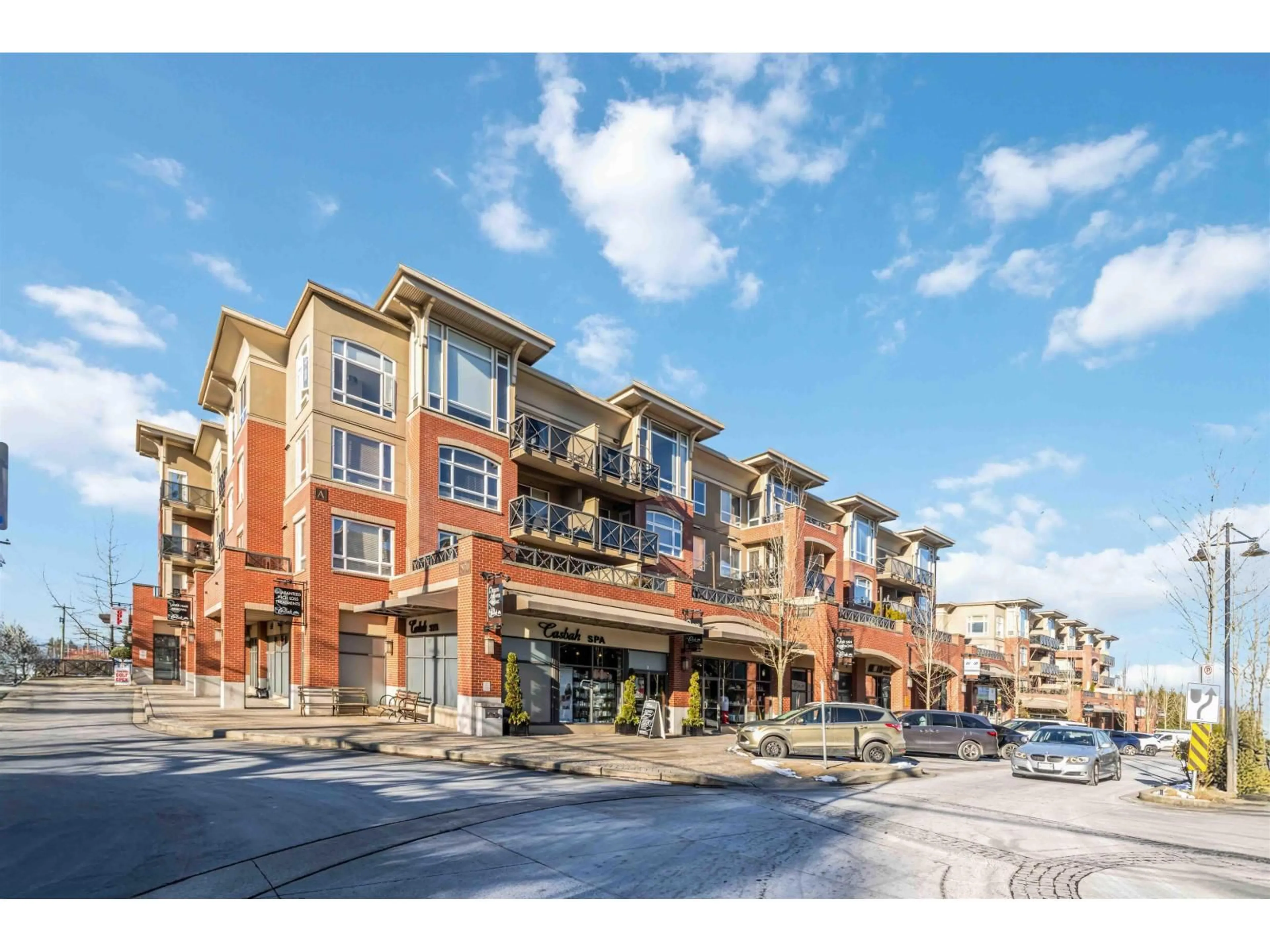 Unknown for 421 - 2970 KING GEORGE BOULEVARD, Surrey British Columbia V4P0E6