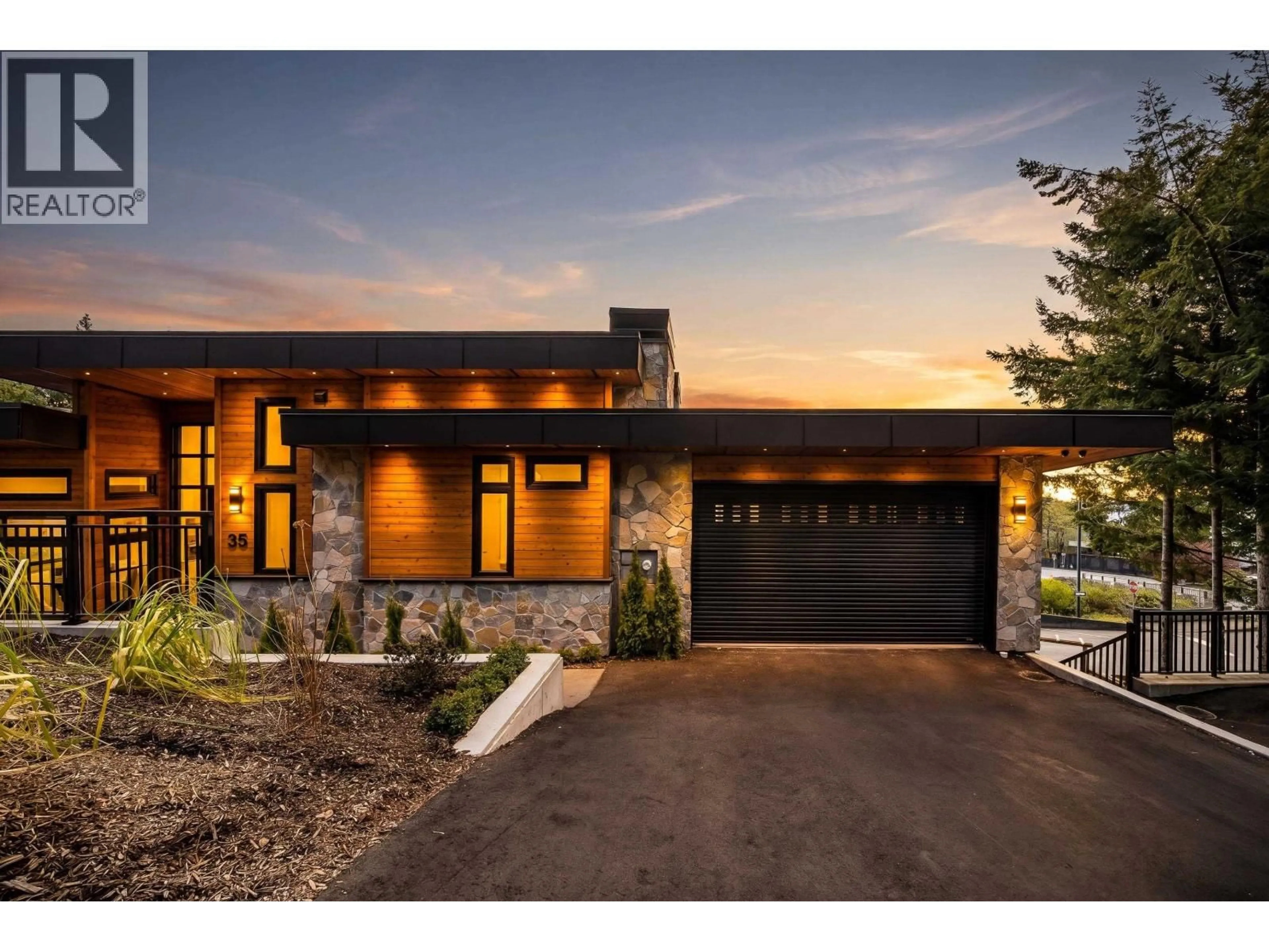 Home with brick exterior material, street for 35 KELVIN GROVE WAY, Lions Bay British Columbia V0N2E0