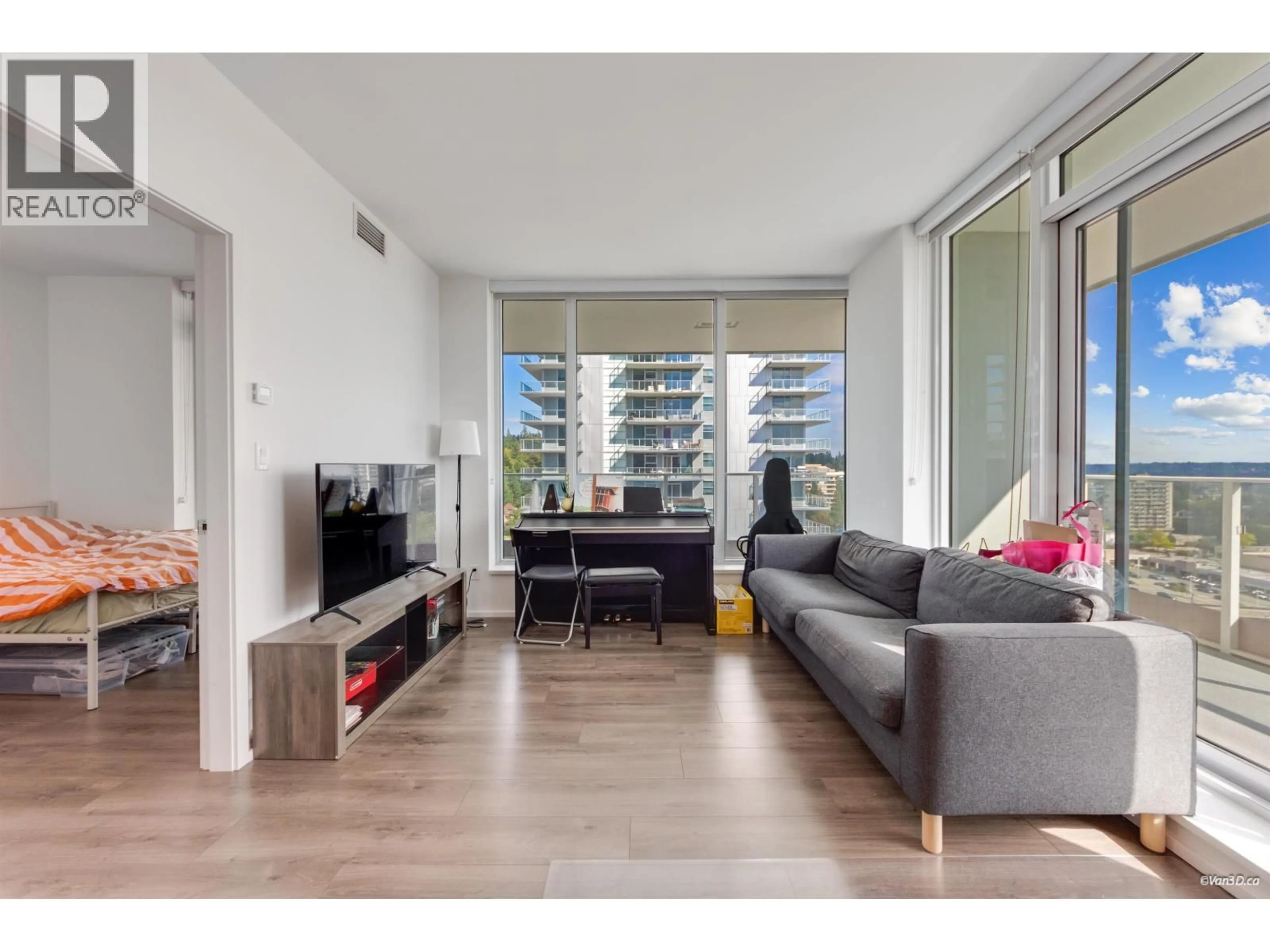 Living room with furniture, unknown for 905 - 3833 EVERGREEN PLACE, Burnaby British Columbia V3J0M2