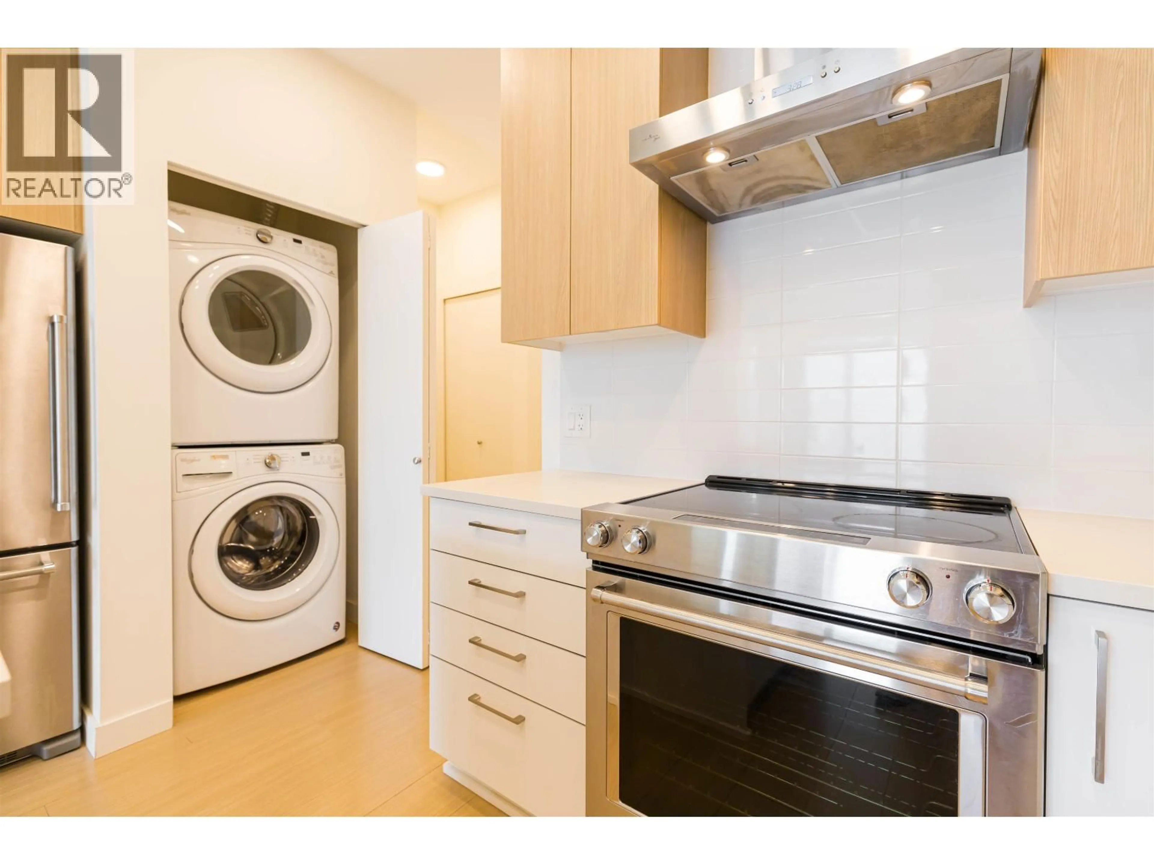 Unknown for 217 - 5460 BROADWAY, Burnaby British Columbia V5B0B4