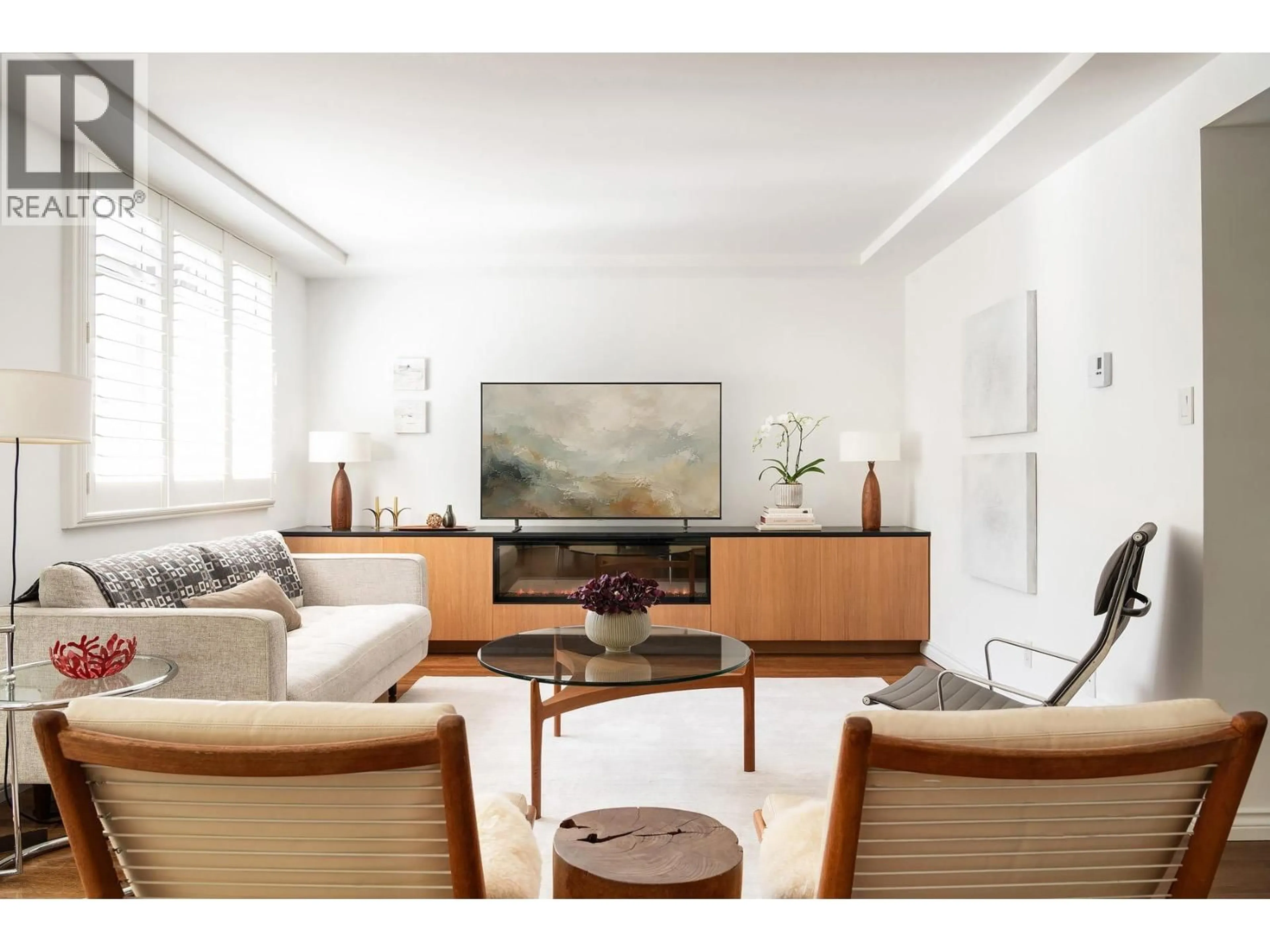 Living room with furniture, unknown for 1 - 5939 YEW STREET, Vancouver British Columbia V6M3Y7