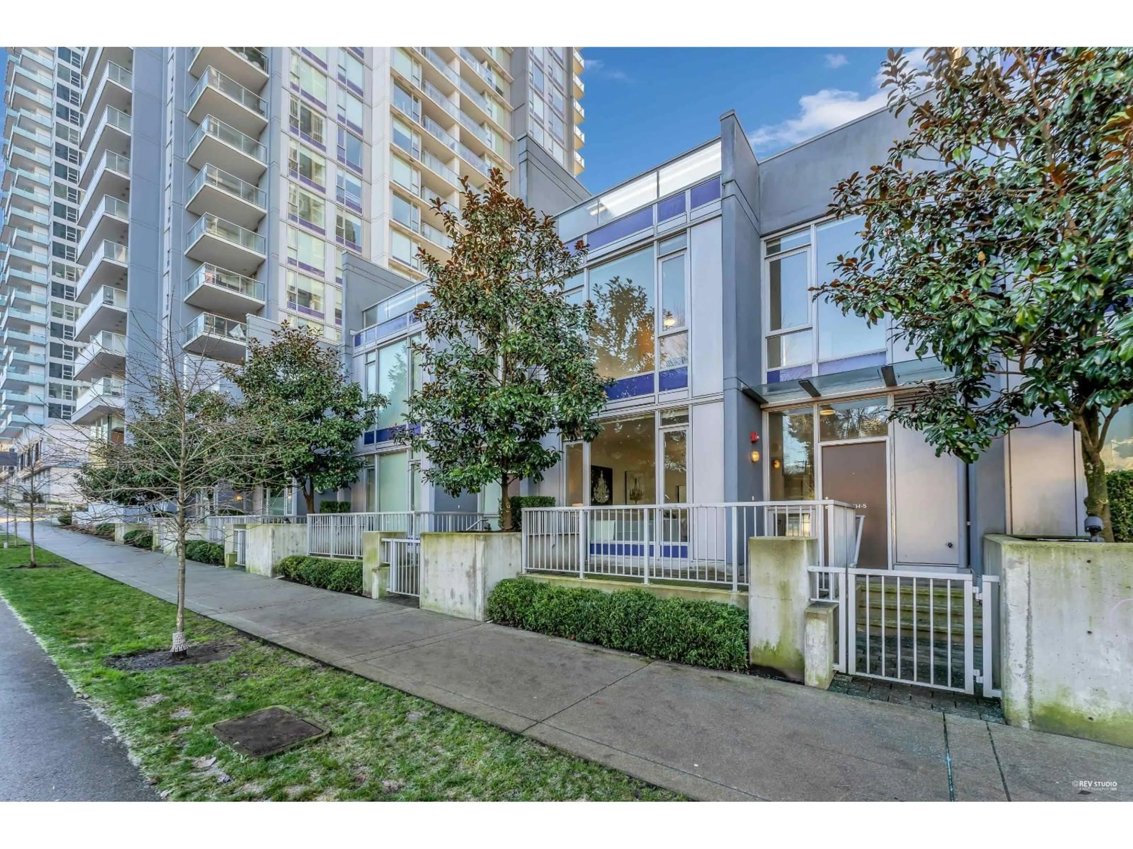 Unknown for 5 - 13720 100 AVENUE, Surrey British Columbia V3T0L5