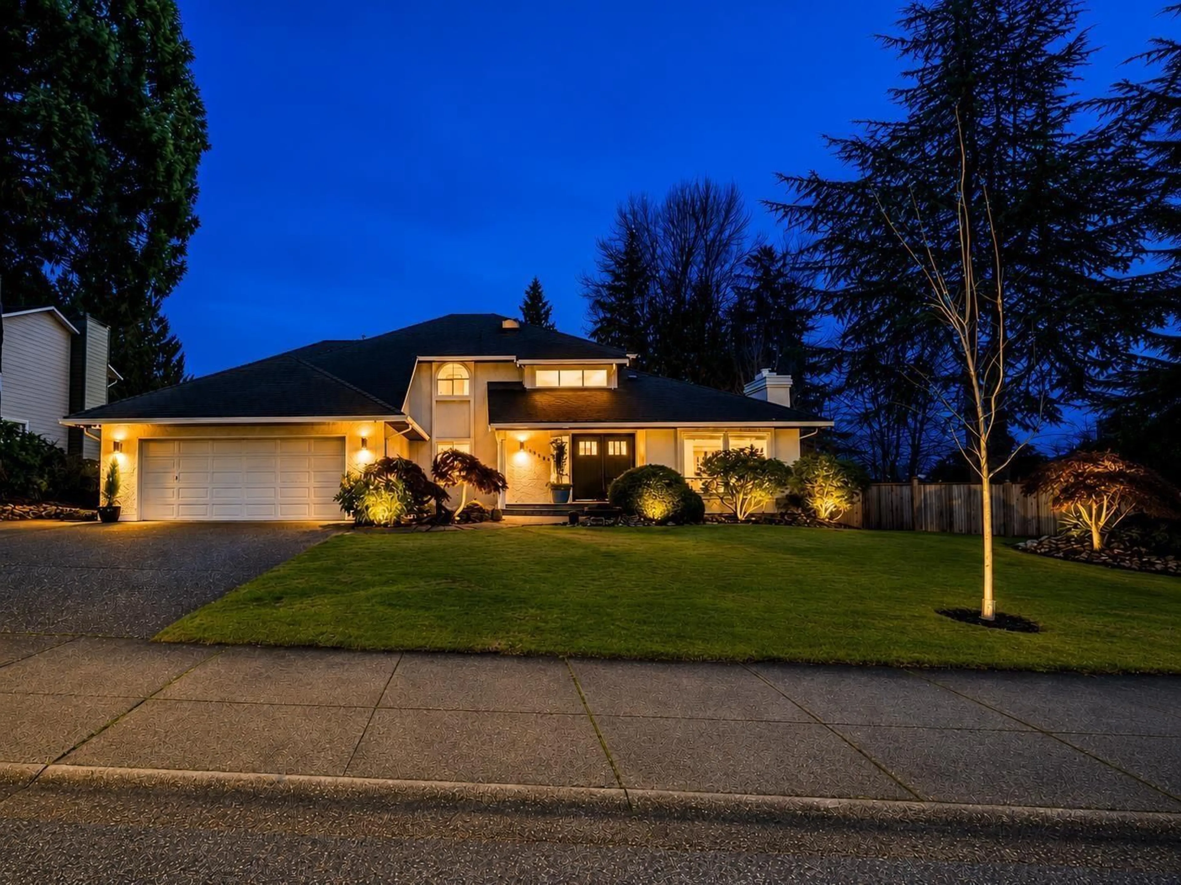Home with vinyl exterior material, street for 15160 81 AVENUE, Surrey British Columbia V3S7B9