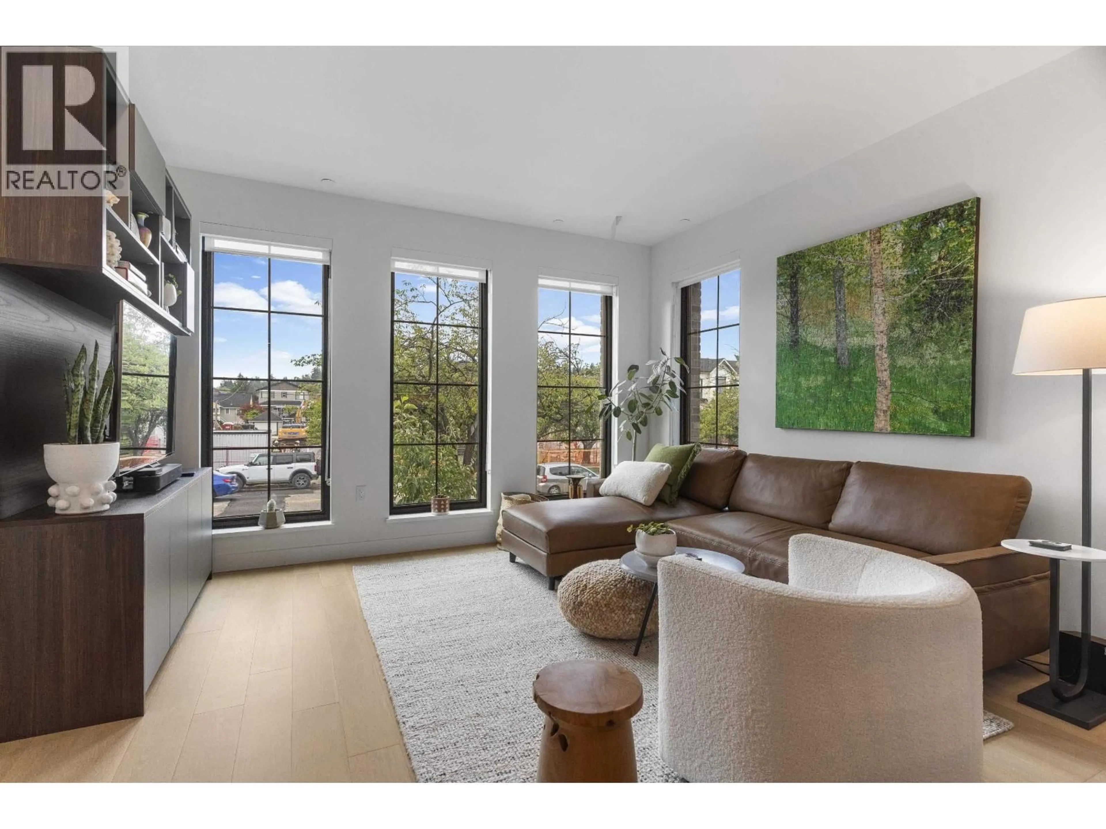 Living room with furniture, unknown for 102 - 157 KING EDWARD, Vancouver British Columbia V5Y2H8