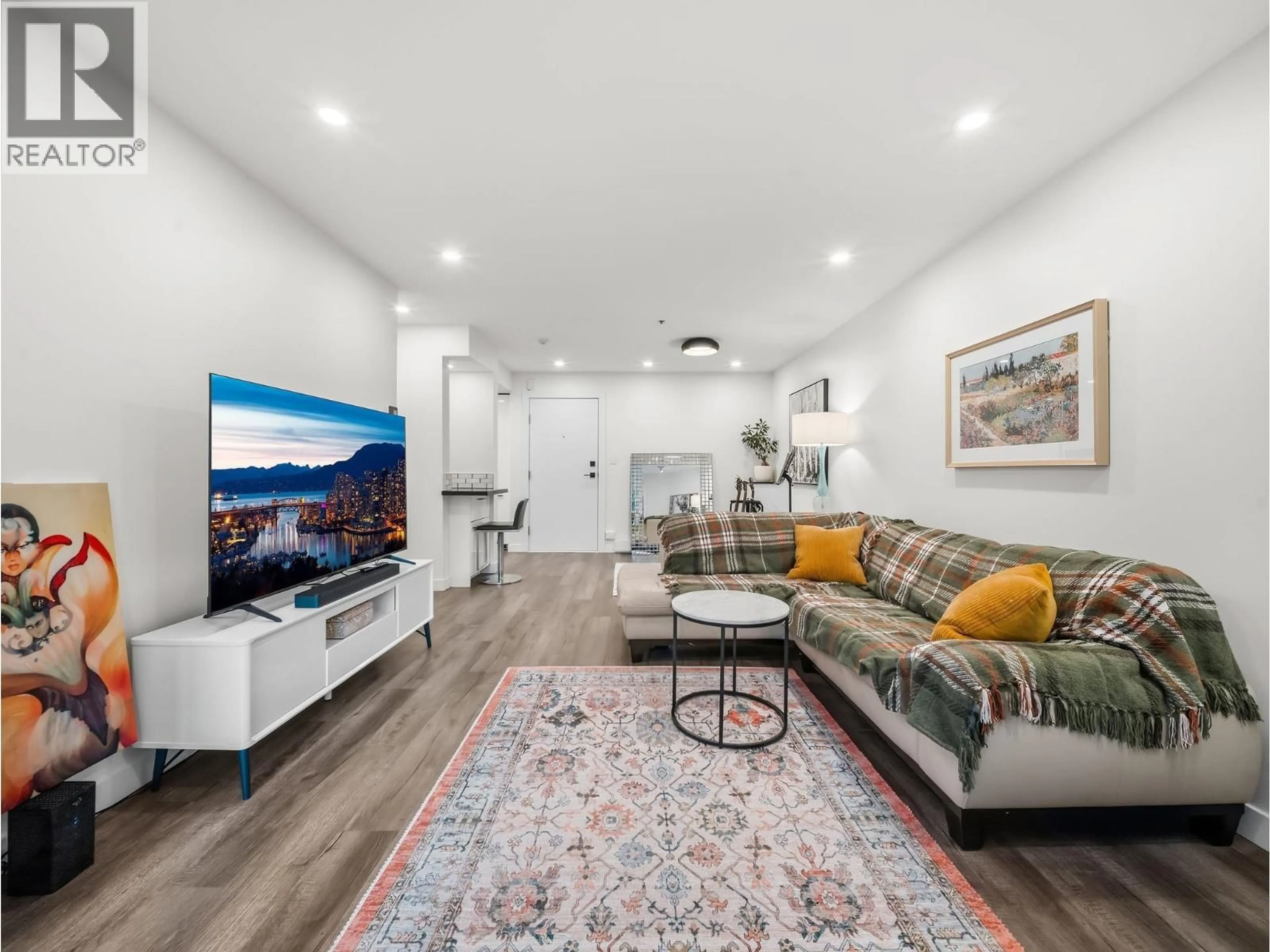 Home theater for 102 - 1550 MARINE DRIVE, Vancouver British Columbia V6P6A6