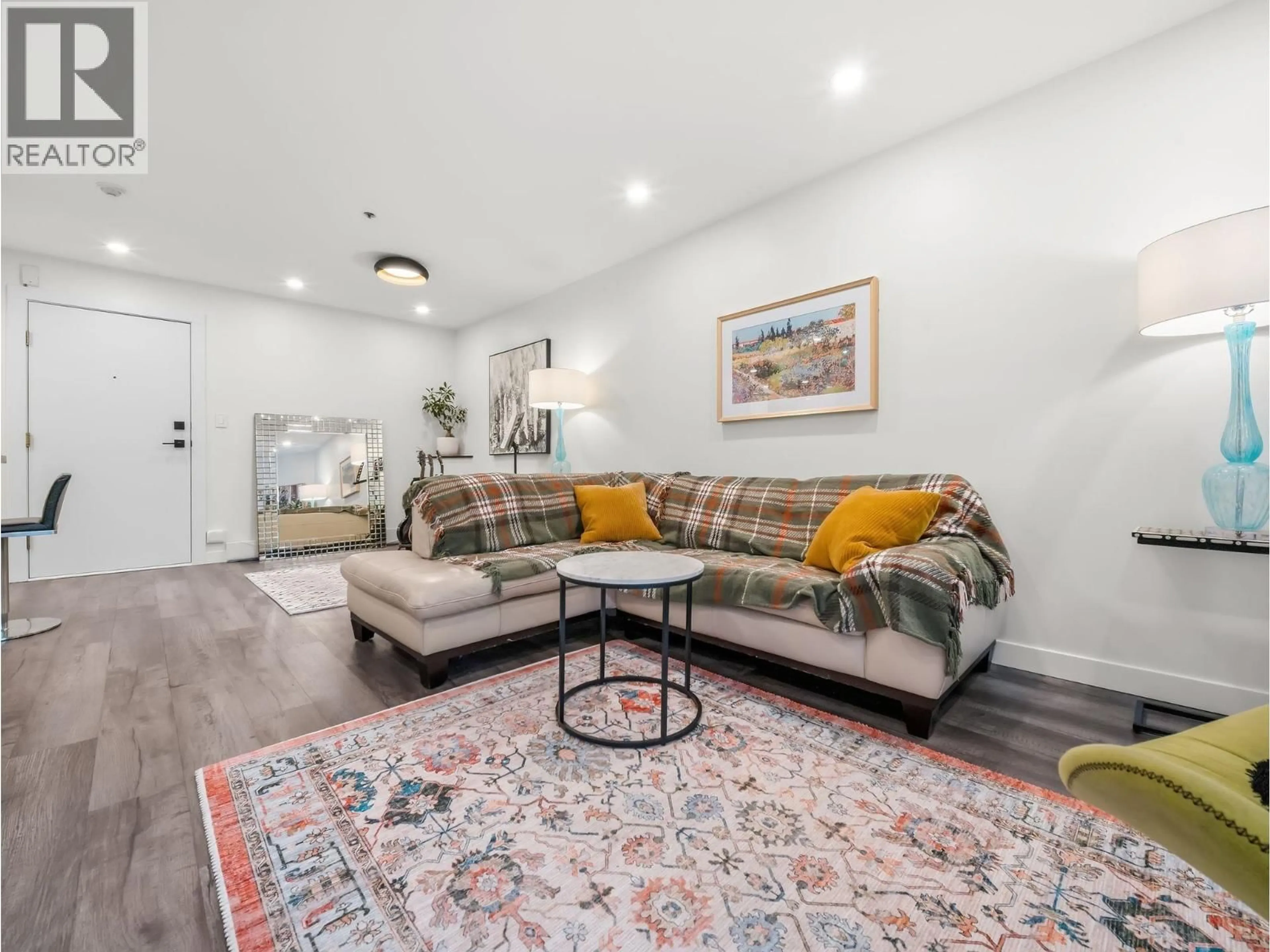 Living room with furniture, unknown for 102 - 1550 MARINE DRIVE, Vancouver British Columbia V6P6A6