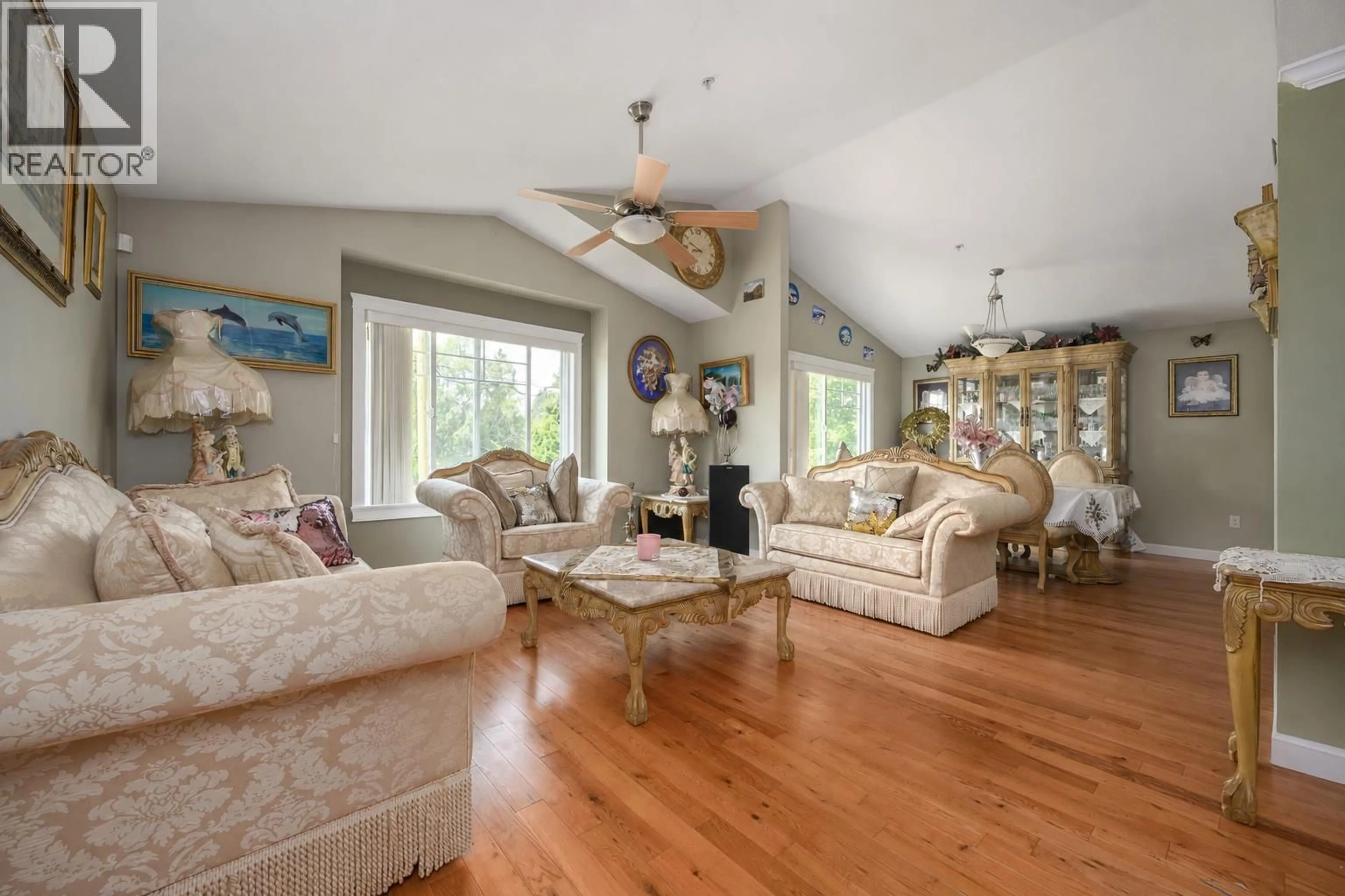 Living room with furniture, unknown for 11382 240 STREET, Maple Ridge British Columbia V2W0B4