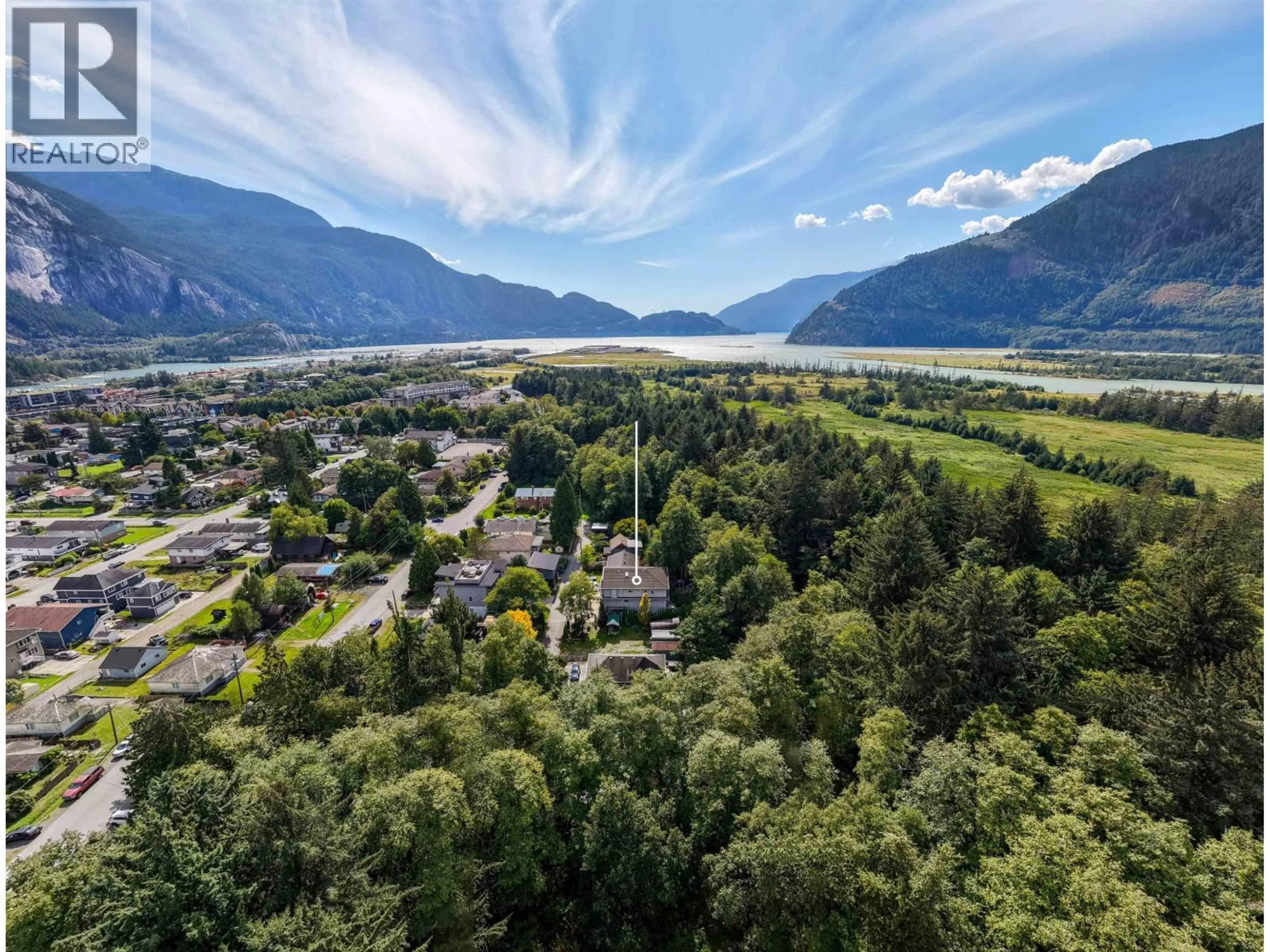 A pic from outside/outdoor area/front of a property/back of a property/a pic from drone, mountain view for 38030 SEVENTH AVENUE, Squamish British Columbia V8B0J7