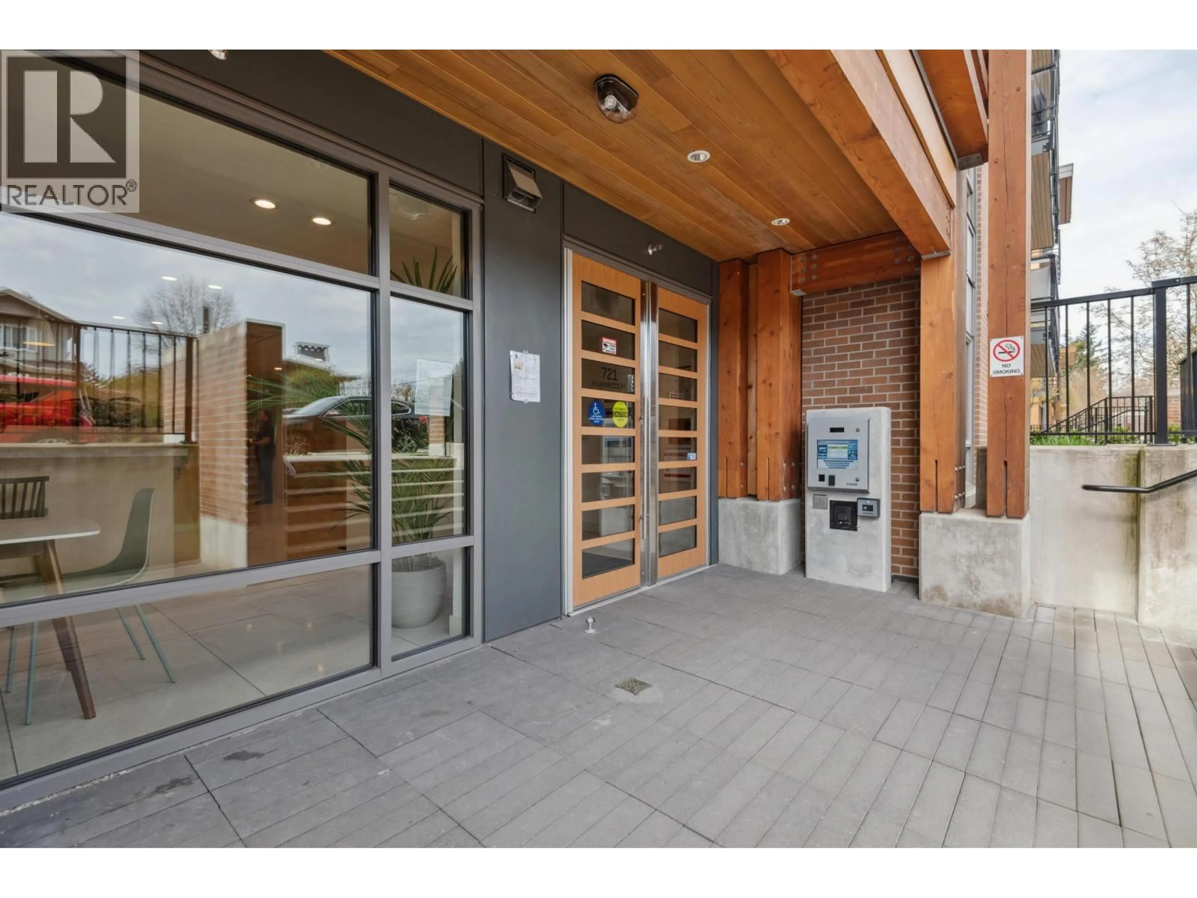 Indoor foyer for 608 - 721 ANSKAR COURT, Coquitlam British Columbia V3J0L4