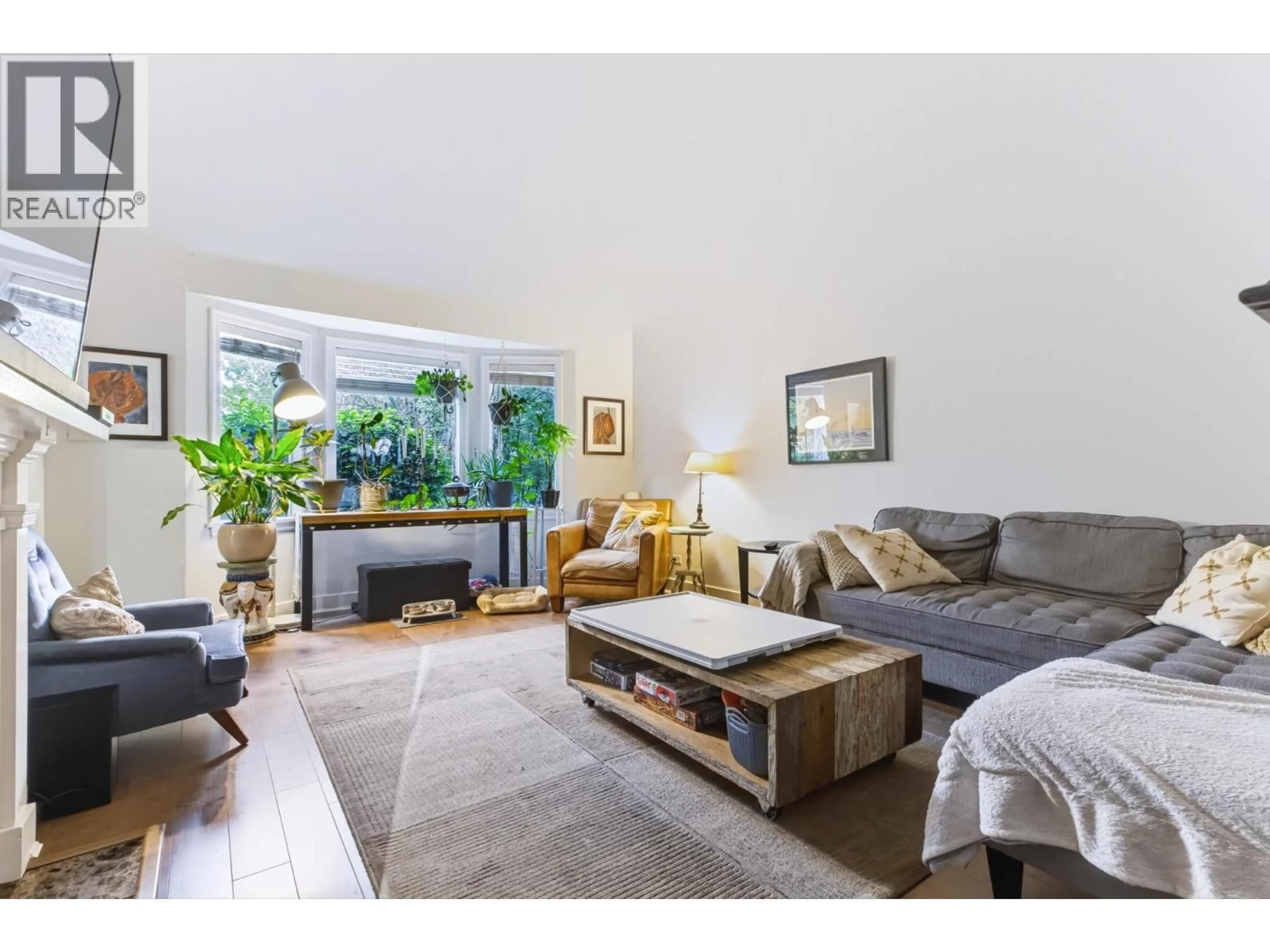 Living room with furniture, unknown for 7455 WEST BOULEVARD, Vancouver British Columbia V6P5S2