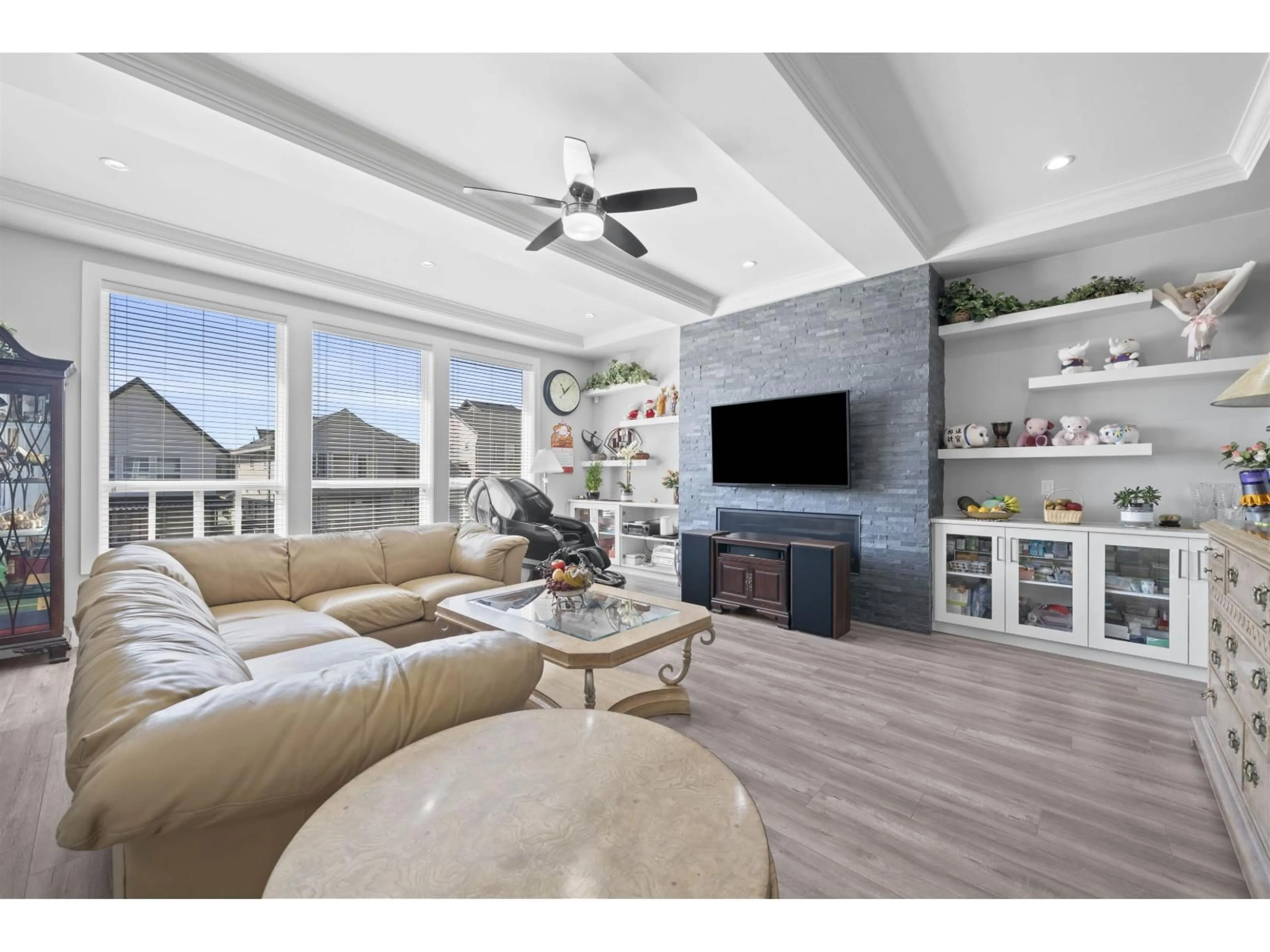Living room with furniture, unknown for 20576 70 AVENUE, Langley British Columbia V2Y0W4