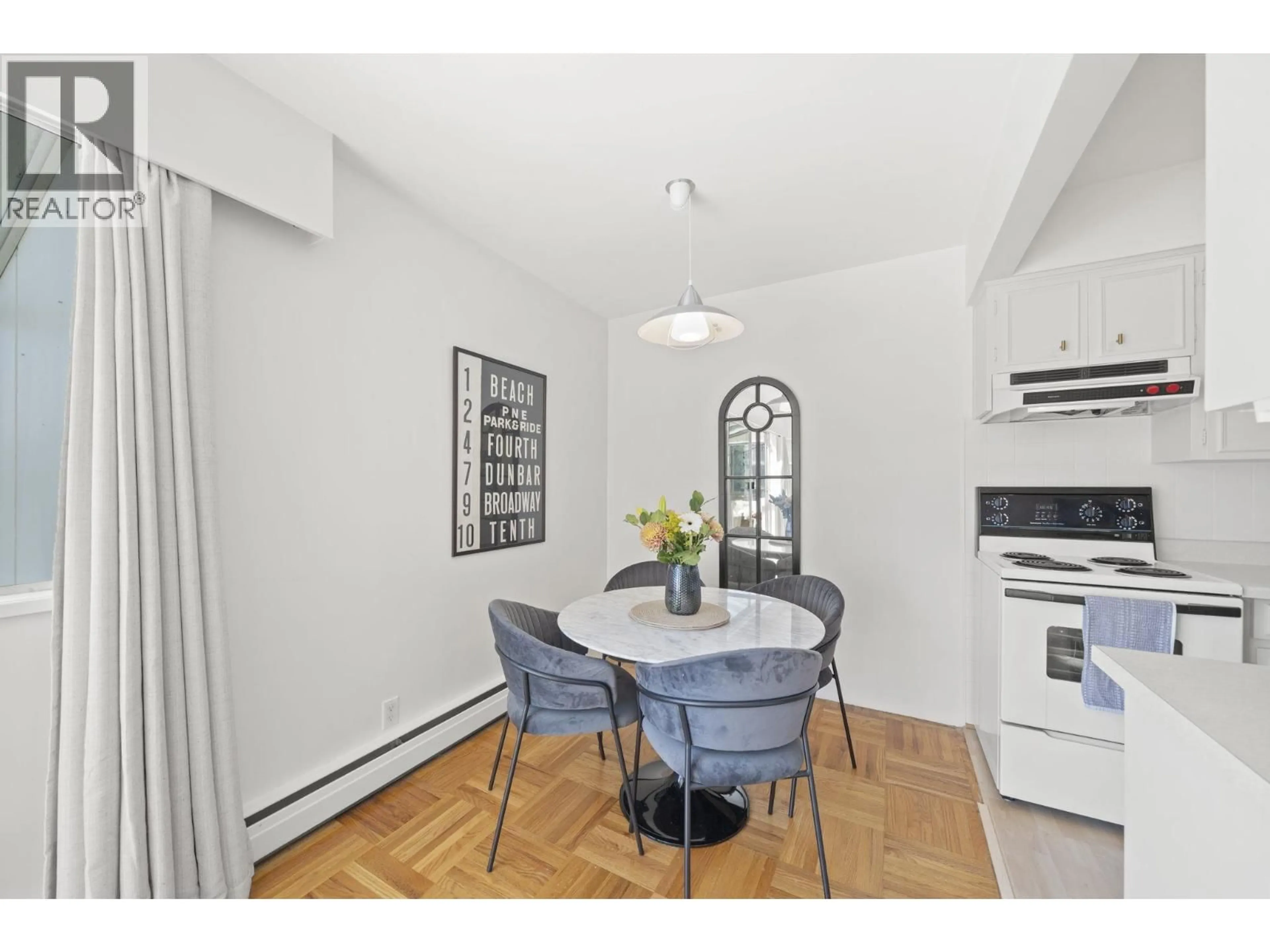 Dining room, unknown for 504 - 1750 ESQUIMALT AVENUE, West Vancouver British Columbia V7V1R8