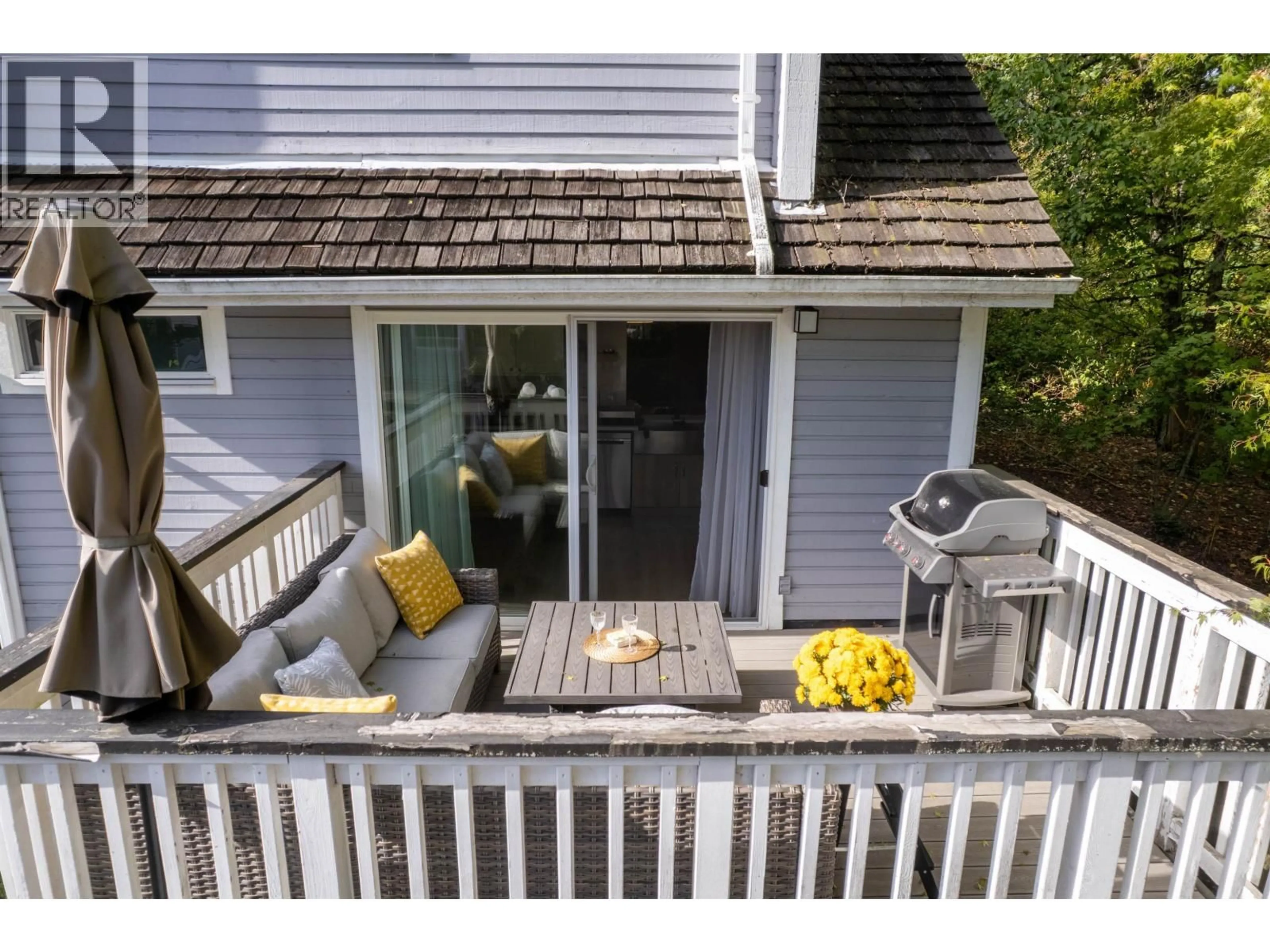 Patio, water/lake/river/ocean view for 8167 FOREST GROVE DRIVE, Burnaby British Columbia V5A4H5