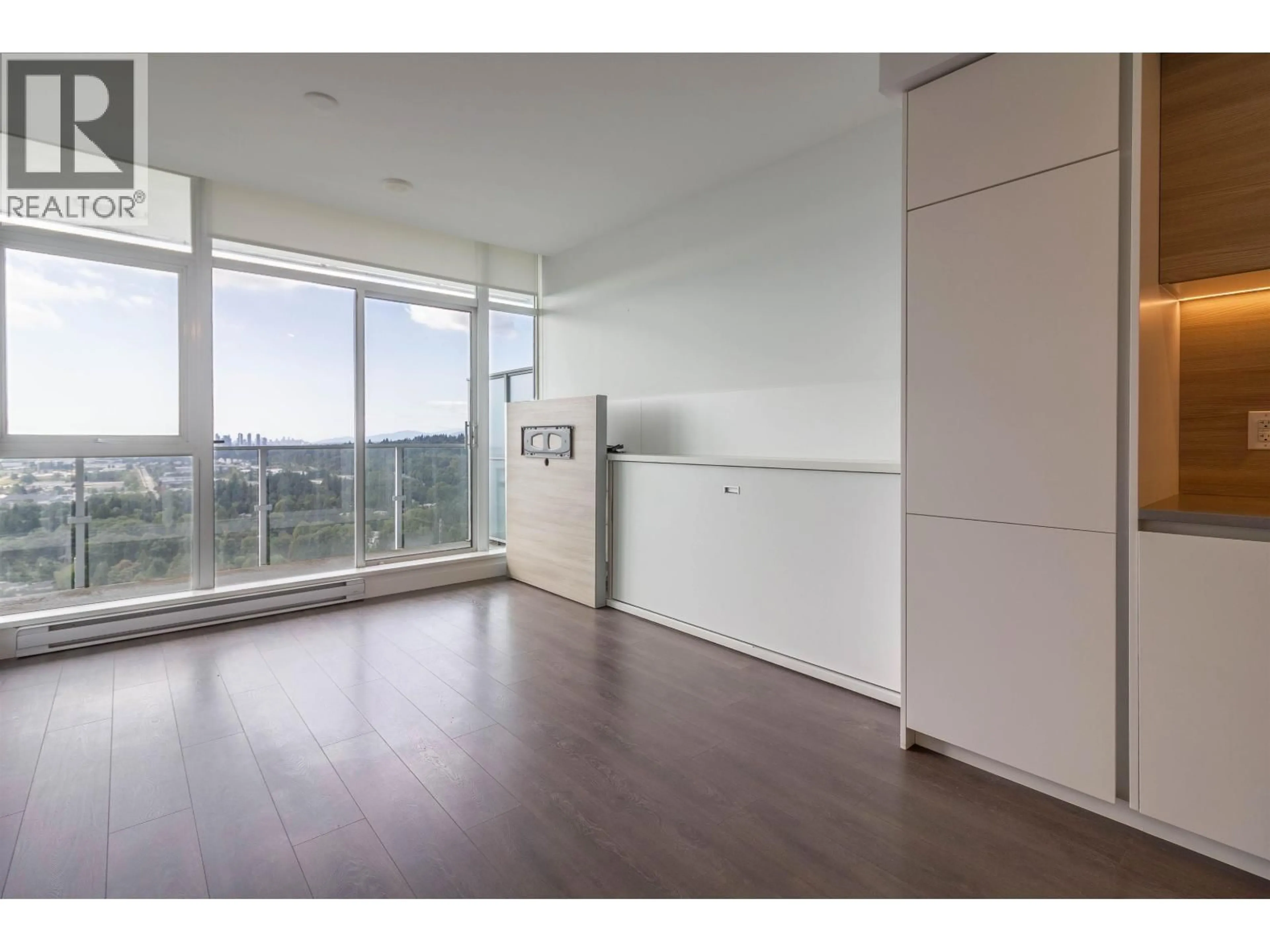 A pic of a room for 2705 - 652 WHITING WAY, Coquitlam British Columbia V3J0K3