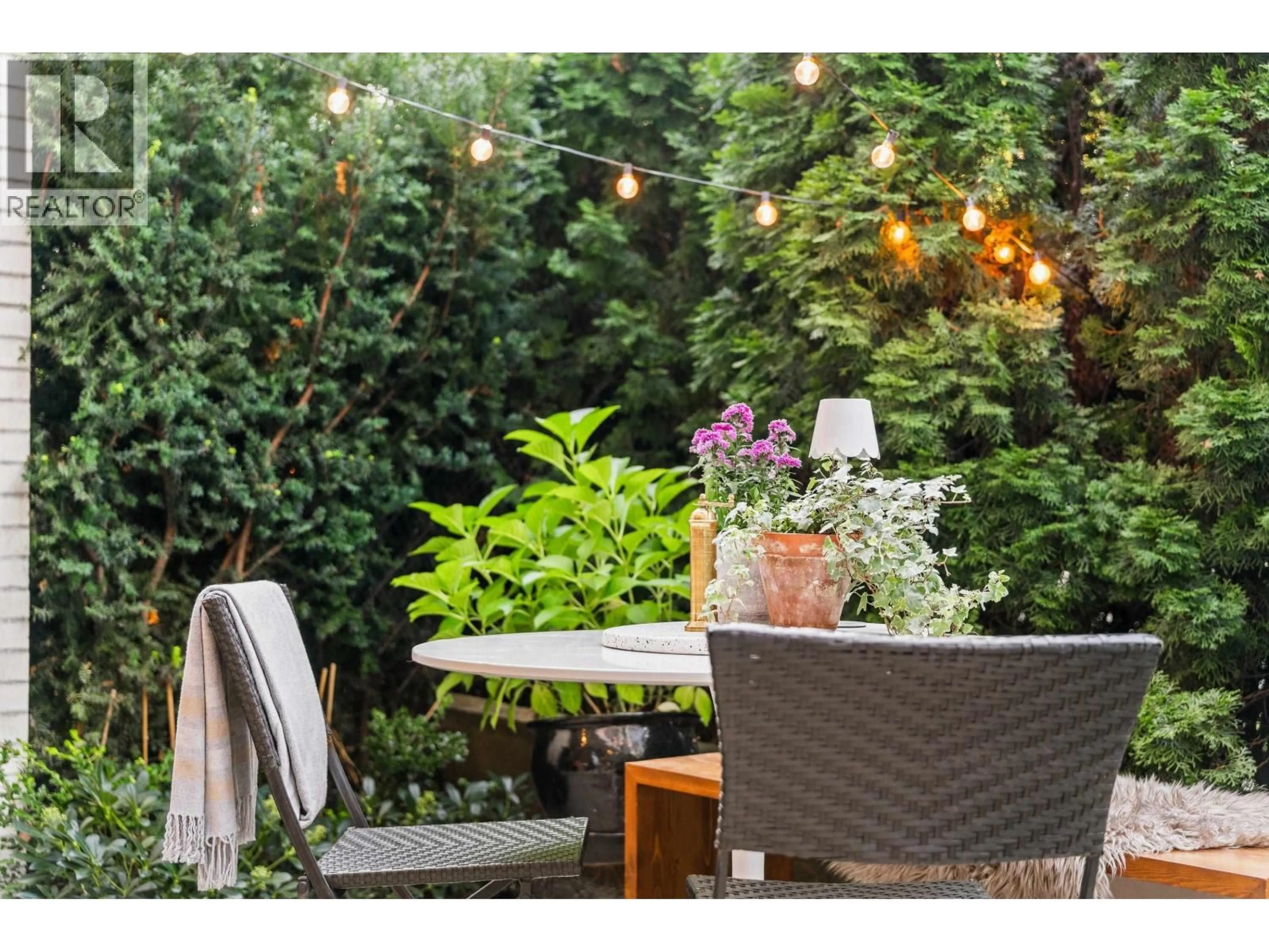 Patio, street for 111 - 5080 QUEBEC STREET, Vancouver British Columbia V5W2N2