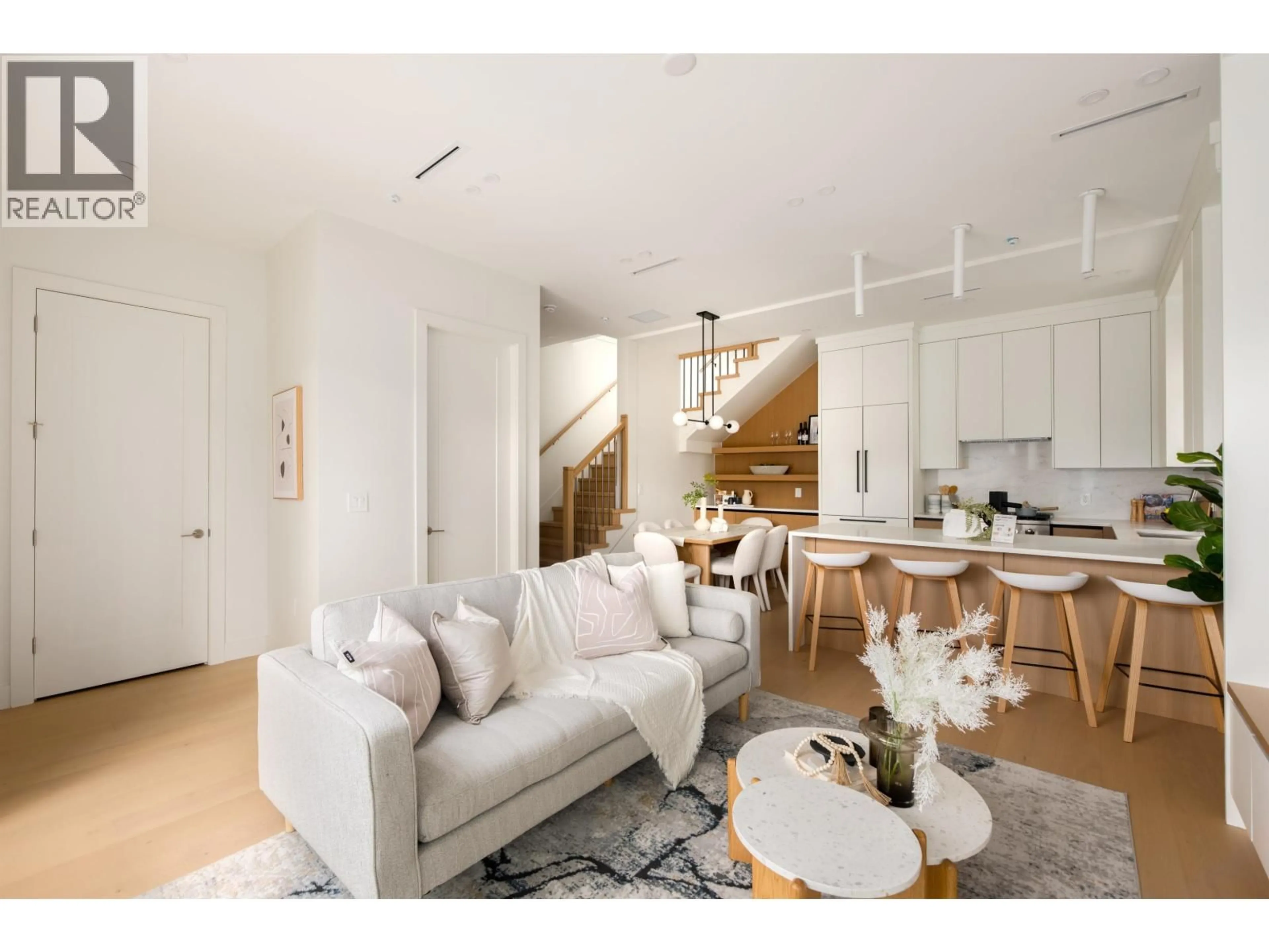 Living room with furniture, unknown for 1 - 3645 DUNDAS STREET, Vancouver British Columbia V5K1S3