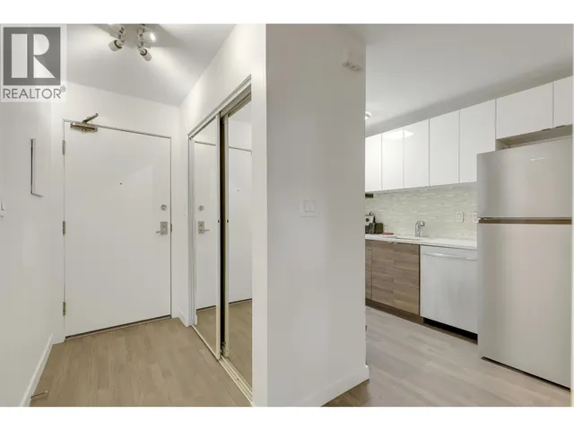 208 - 1106 PACIFIC ST STREET, Vancouver 2