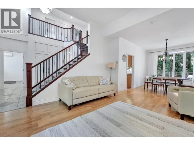 425 TEMPE CRESCENT, North Vancouver 5