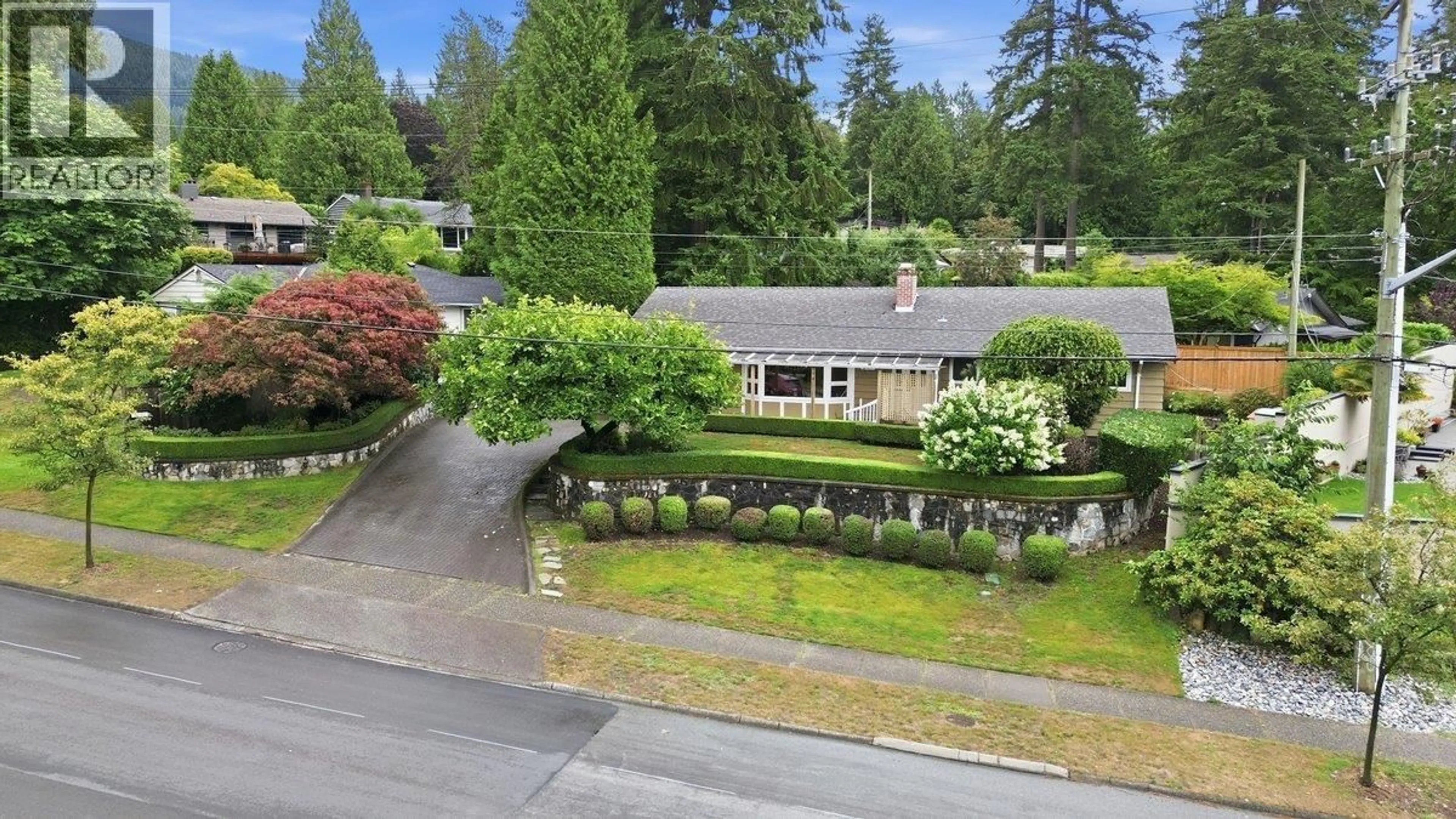 A pic from outside/outdoor area/front of a property/back of a property/a pic from drone, street for 3250 DELBROOK AVENUE, North Vancouver British Columbia V7N3Y5