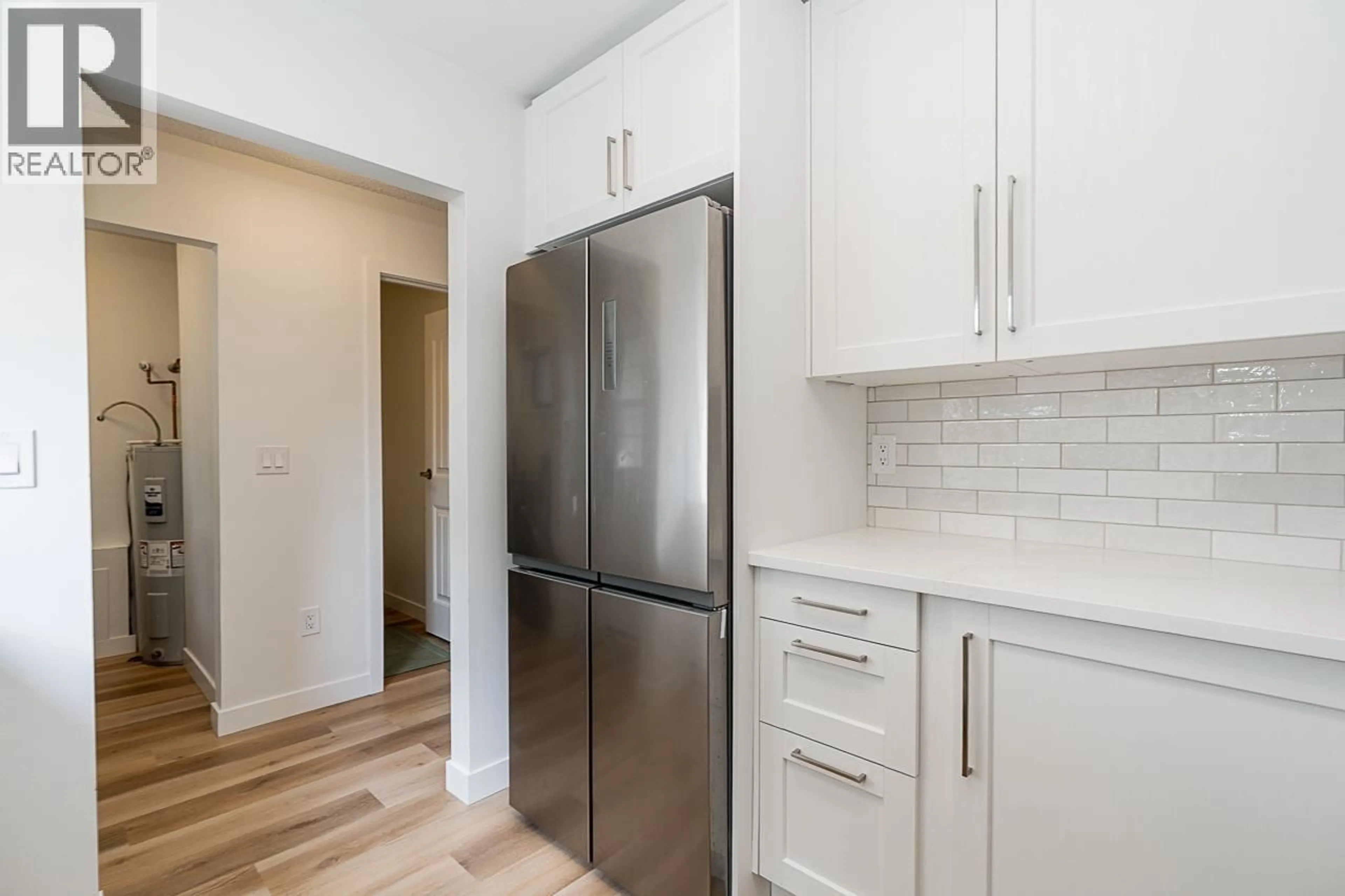 Standard kitchen, unknown for 3363 SEFTON STREET, Port Coquitlam British Columbia V3B5C9