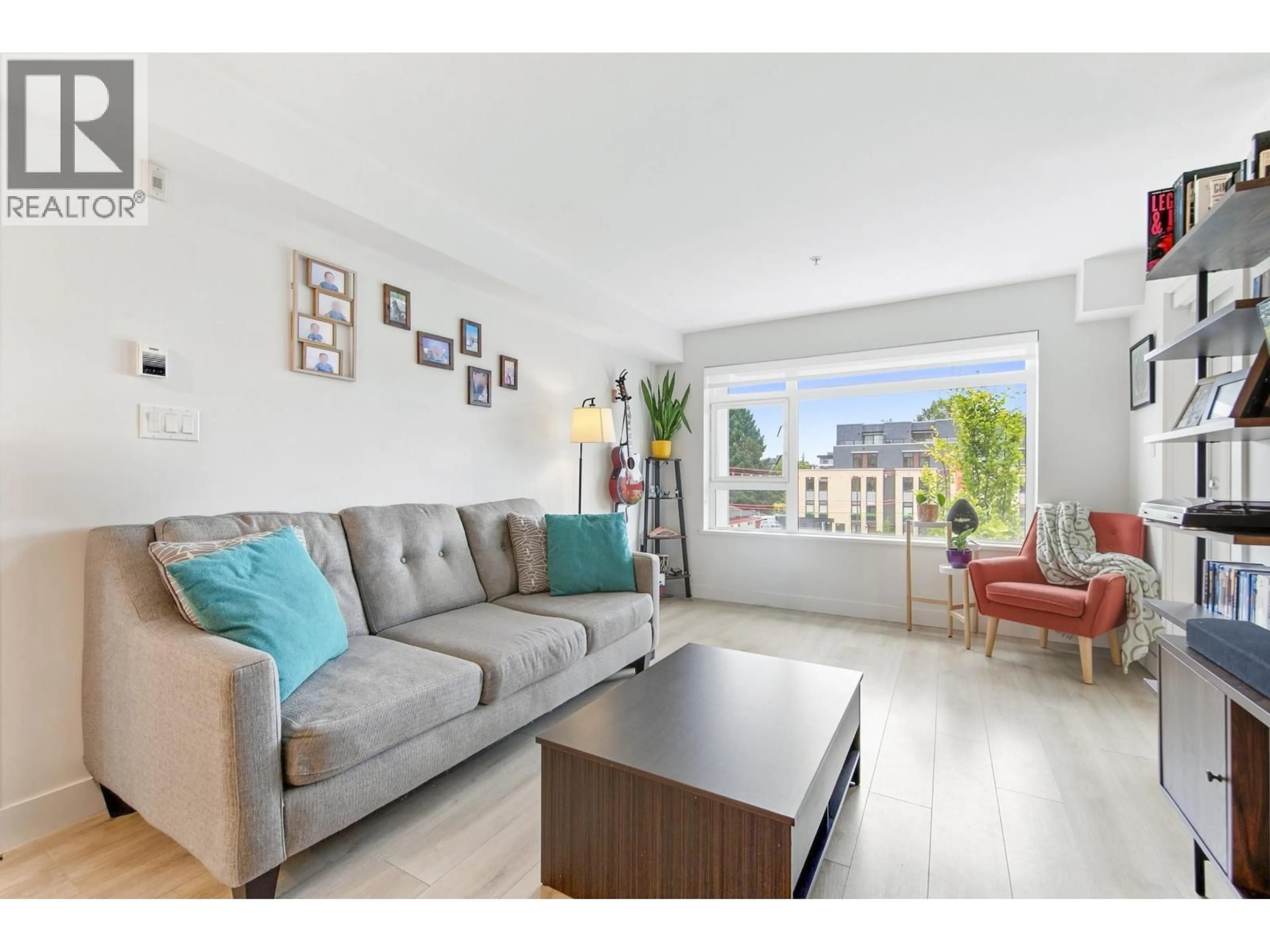 Living room with furniture, unknown for 305 - 1519 CROWN STREET, North Vancouver British Columbia V7J1G6