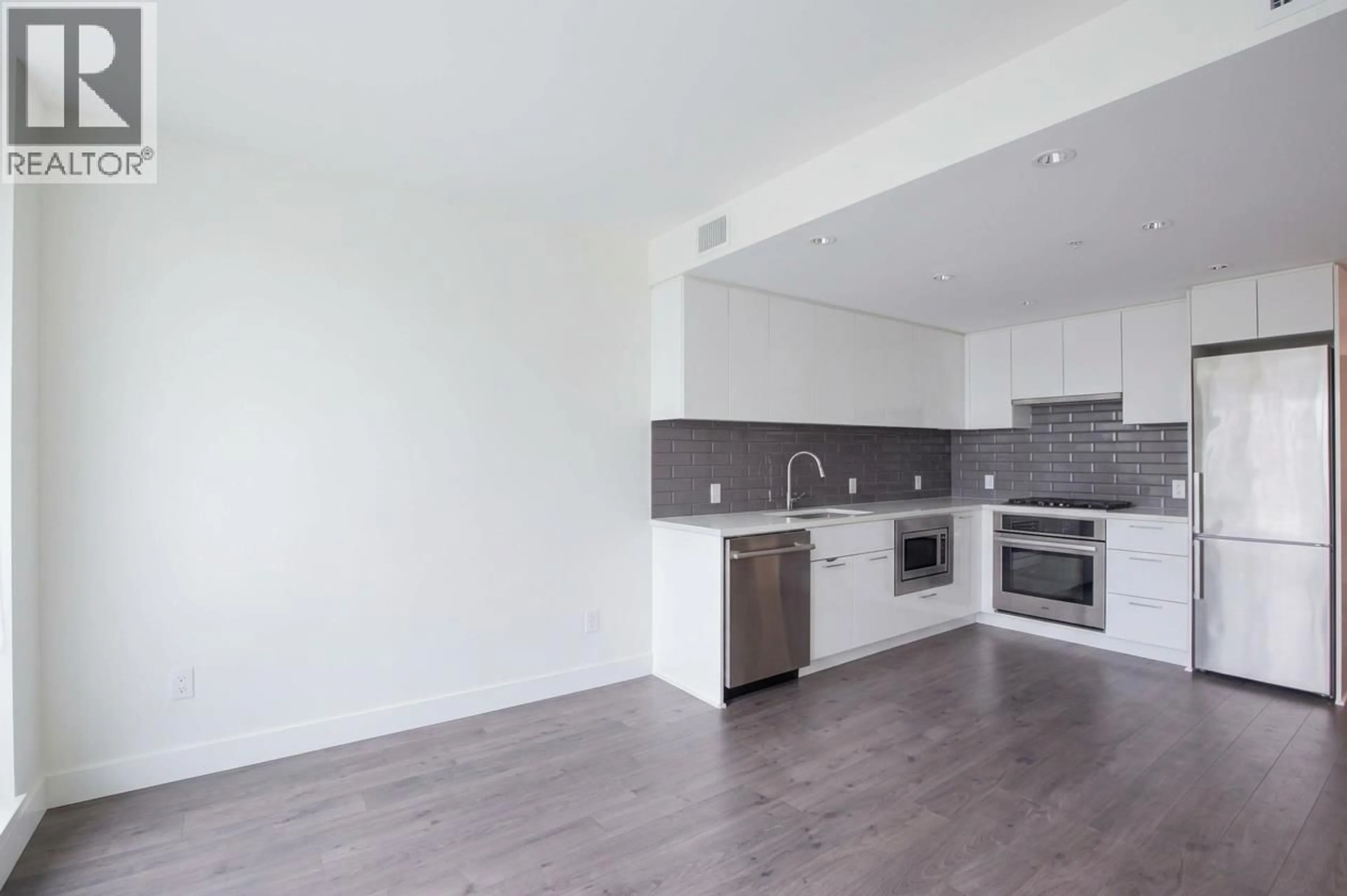 Unknown for 1002 - 8533 RIVER DISTRICT CROSSING, Vancouver British Columbia V5S0H2