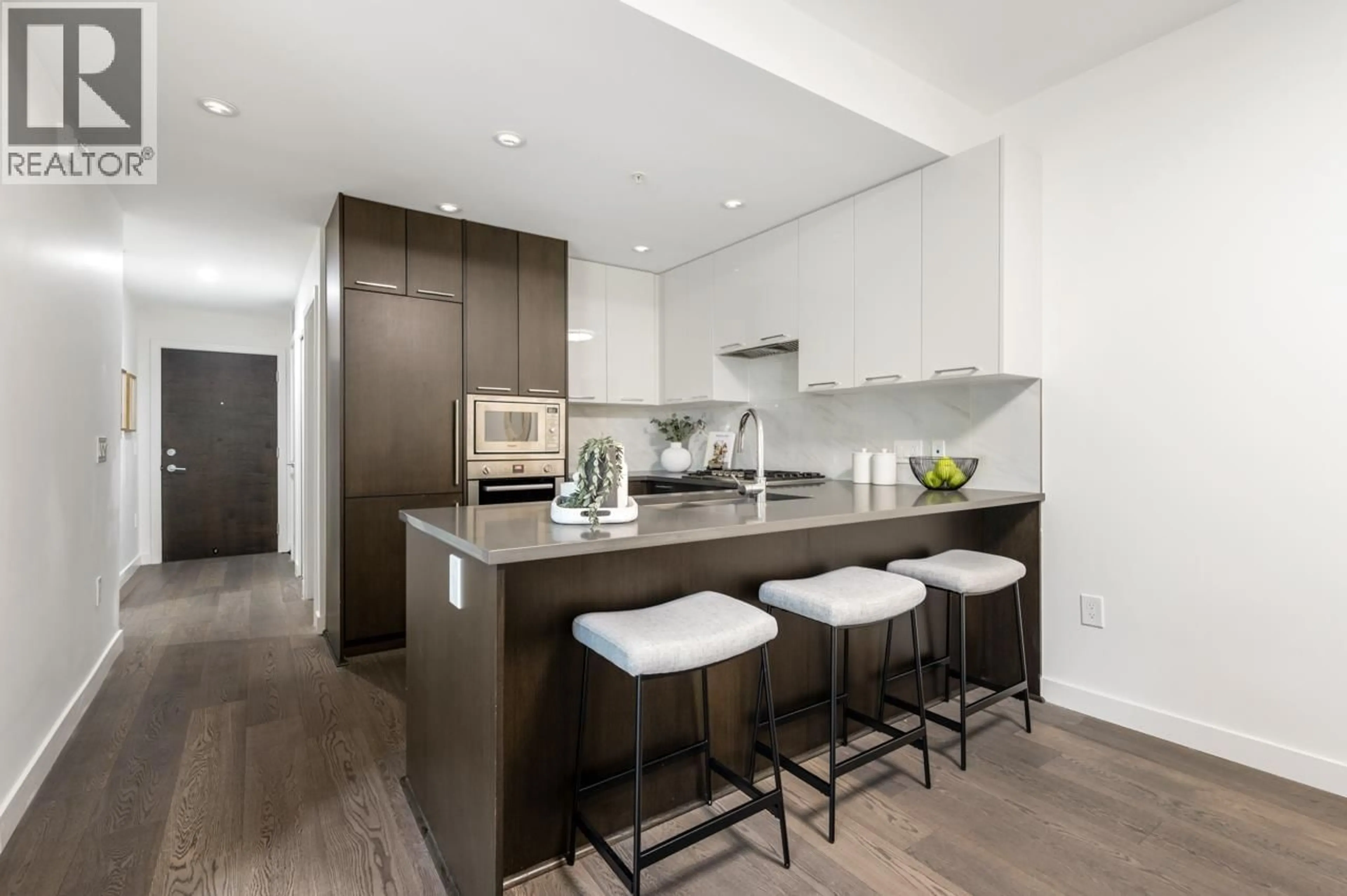 Contemporary kitchen, unknown for 124 - 4033 MAY DRIVE, Richmond British Columbia V6X0T3