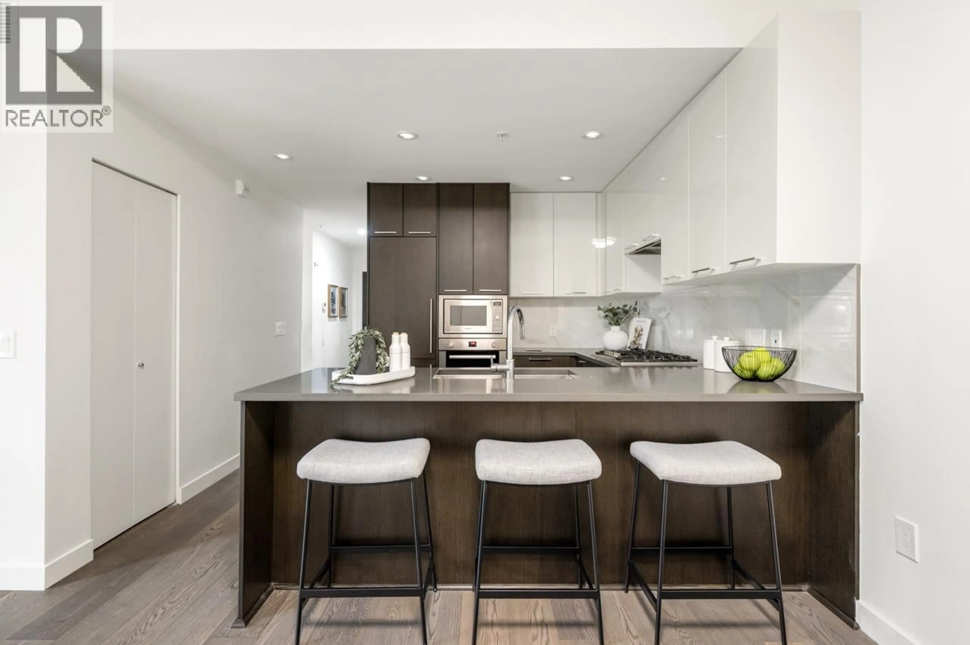 Contemporary kitchen, unknown for 124 - 4033 MAY DRIVE, Richmond British Columbia V6X0T3
