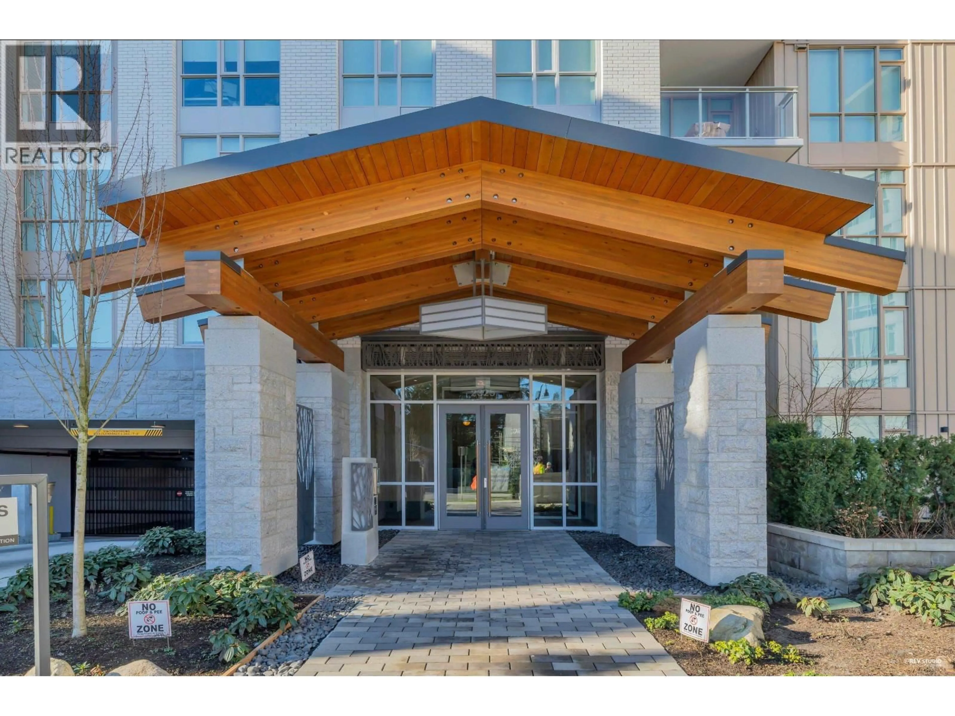 Unknown for 306 - 2325 EMERY COURT, North Vancouver British Columbia V7J0E8