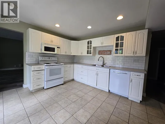 1417 CORMORANT AVENUE, Kitimat 3