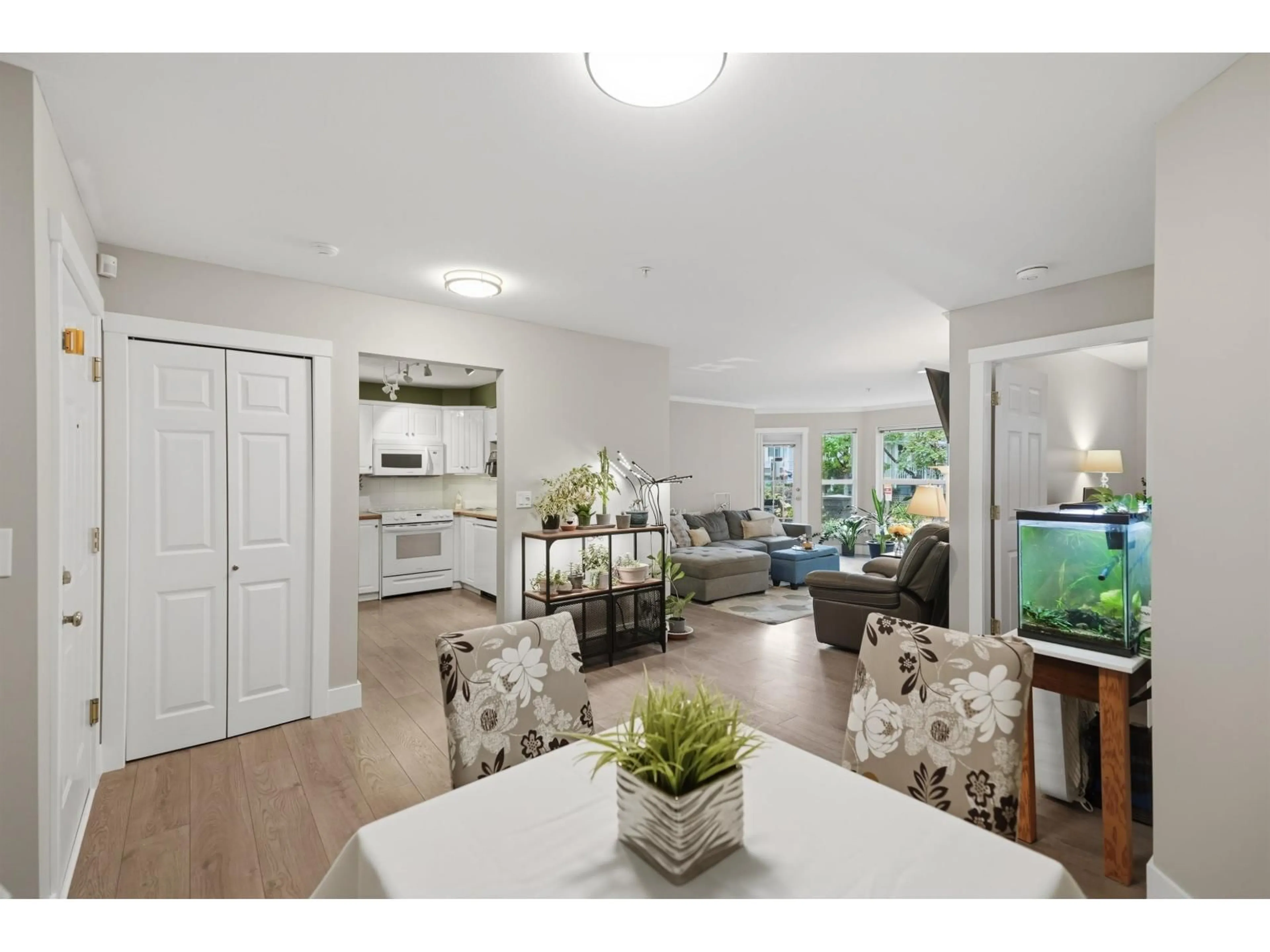 Unknown for 101 - 6557 121 STREET, Surrey British Columbia V3W1E7