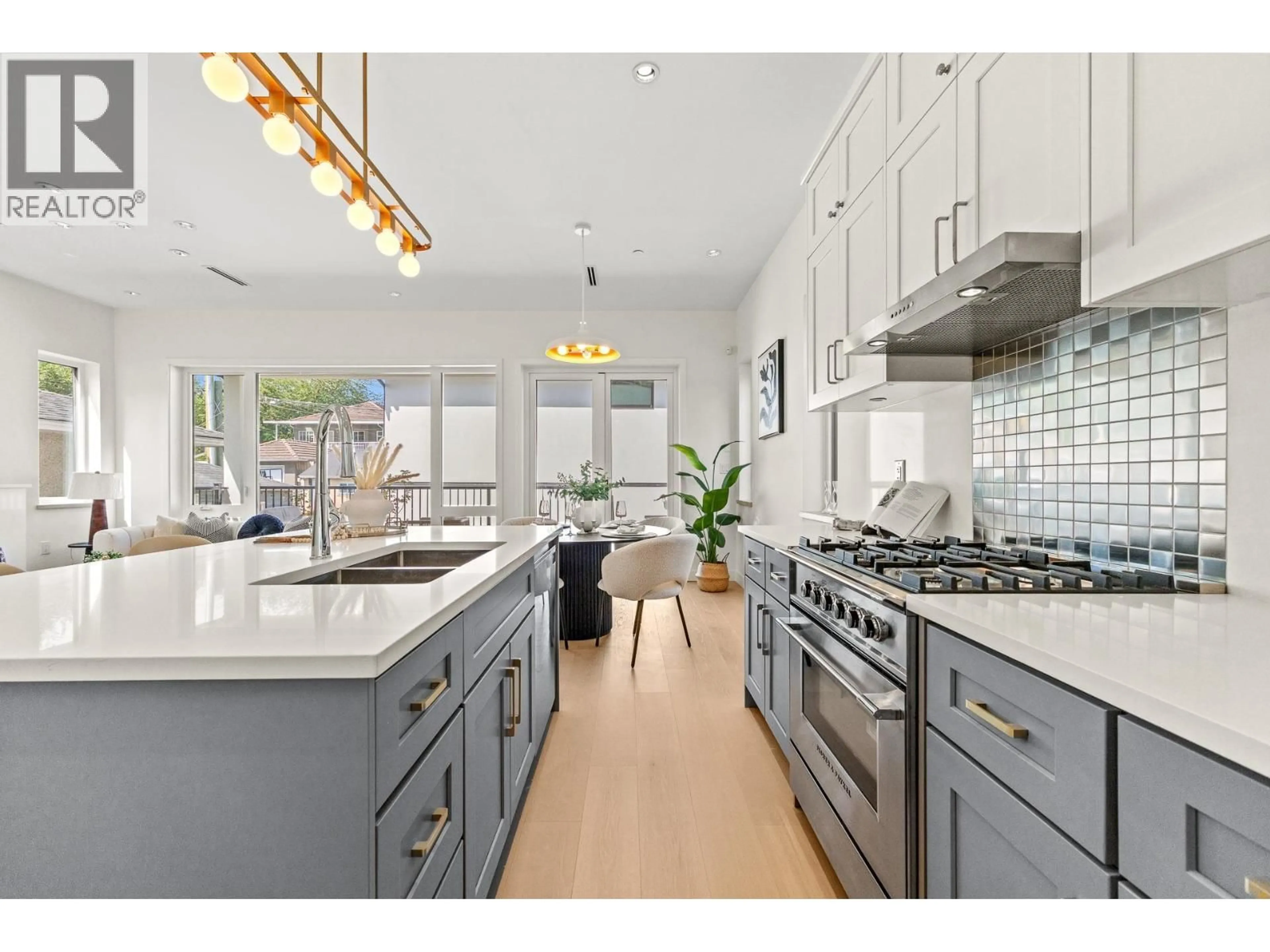 Open concept kitchen, ceramic/tile floor for 5079 ELGIN STREET, Vancouver British Columbia V5W3J7