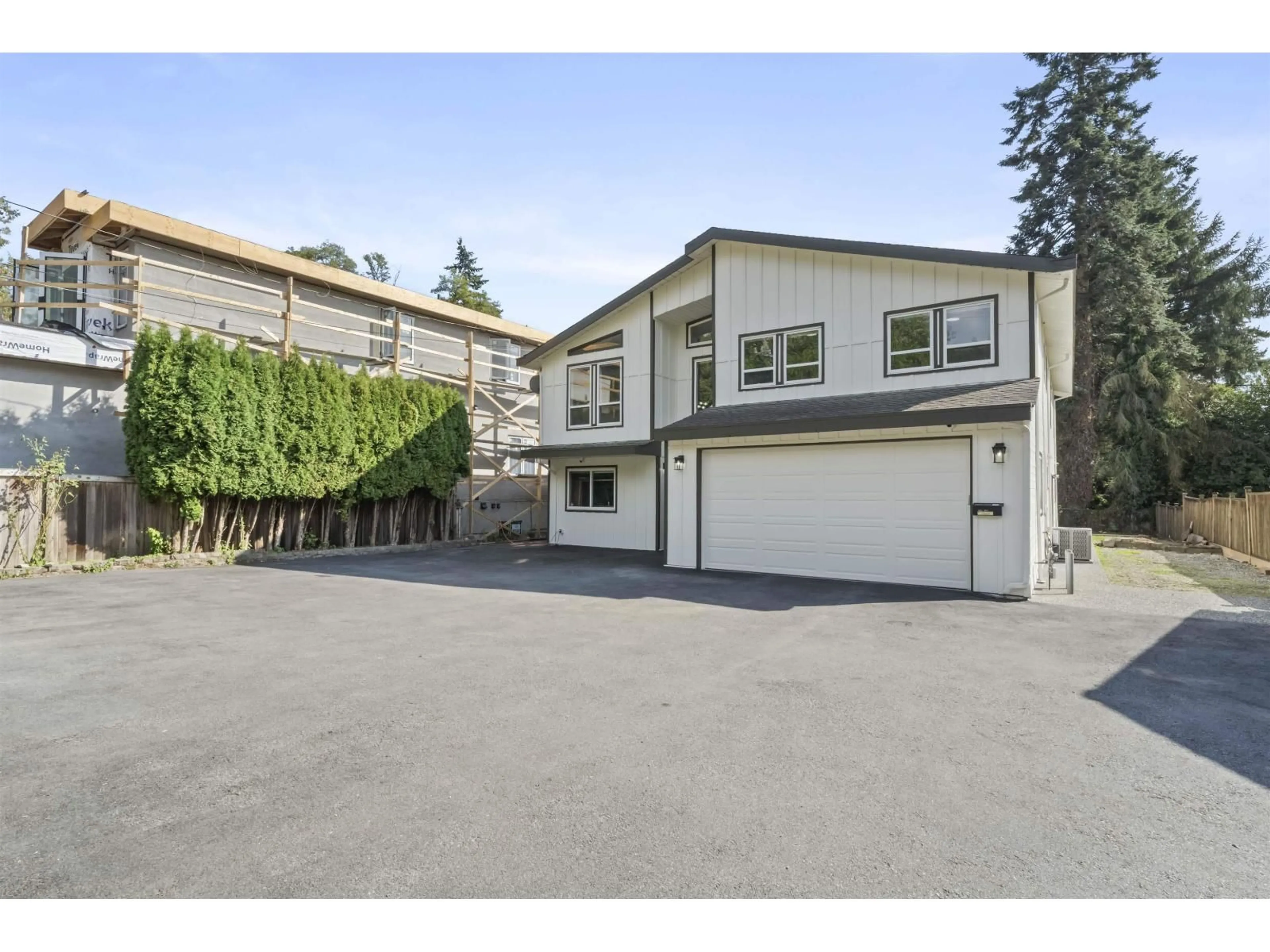 Unknown for 18018 60 AVENUE, Surrey British Columbia V3S1V6