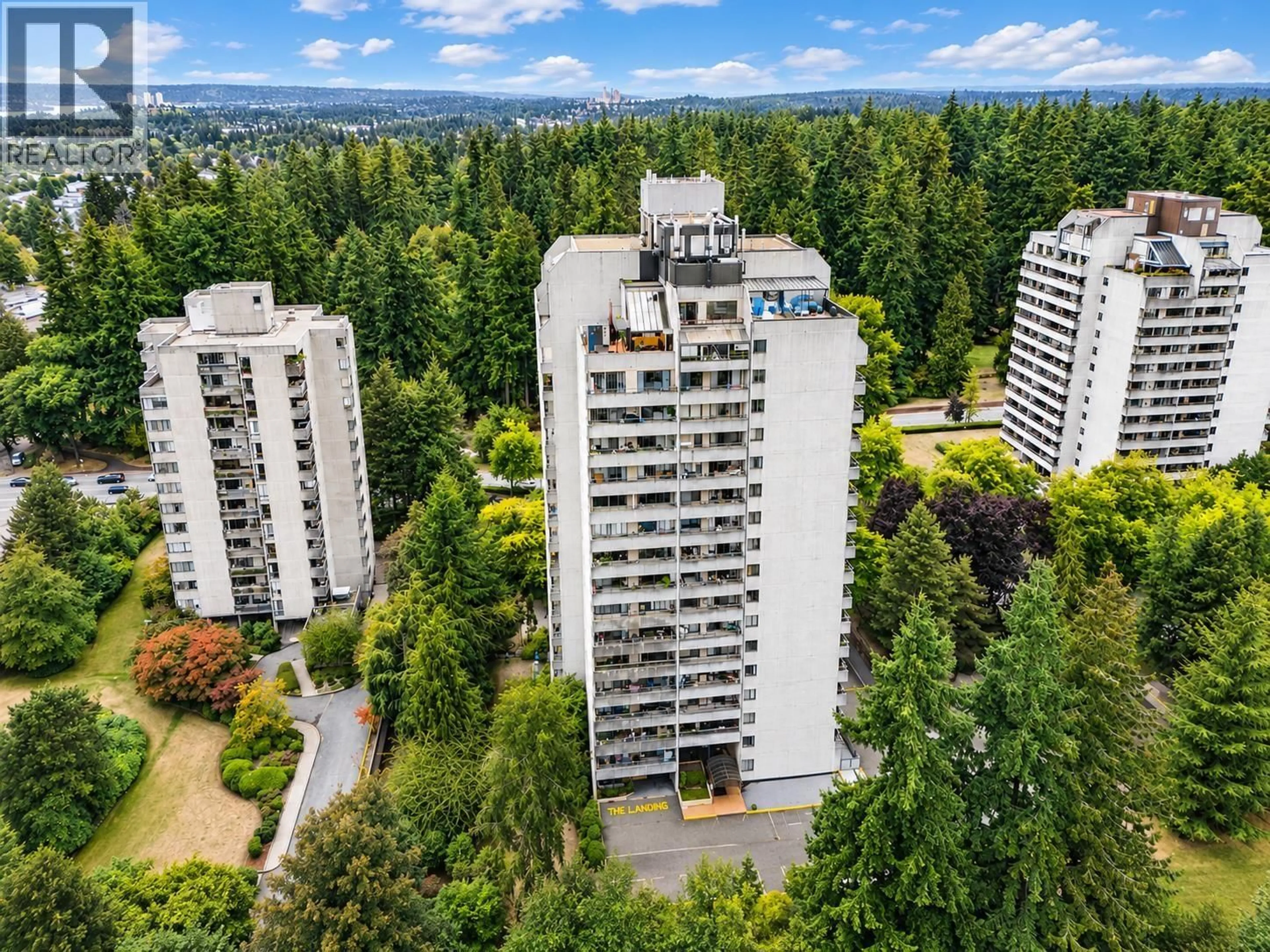 A pic from outside/outdoor area/front of a property/back of a property/a pic from drone, city buildings view from balcony for 1608 - 6595 WILLINGDON AVENUE, Burnaby British Columbia V5H4E5