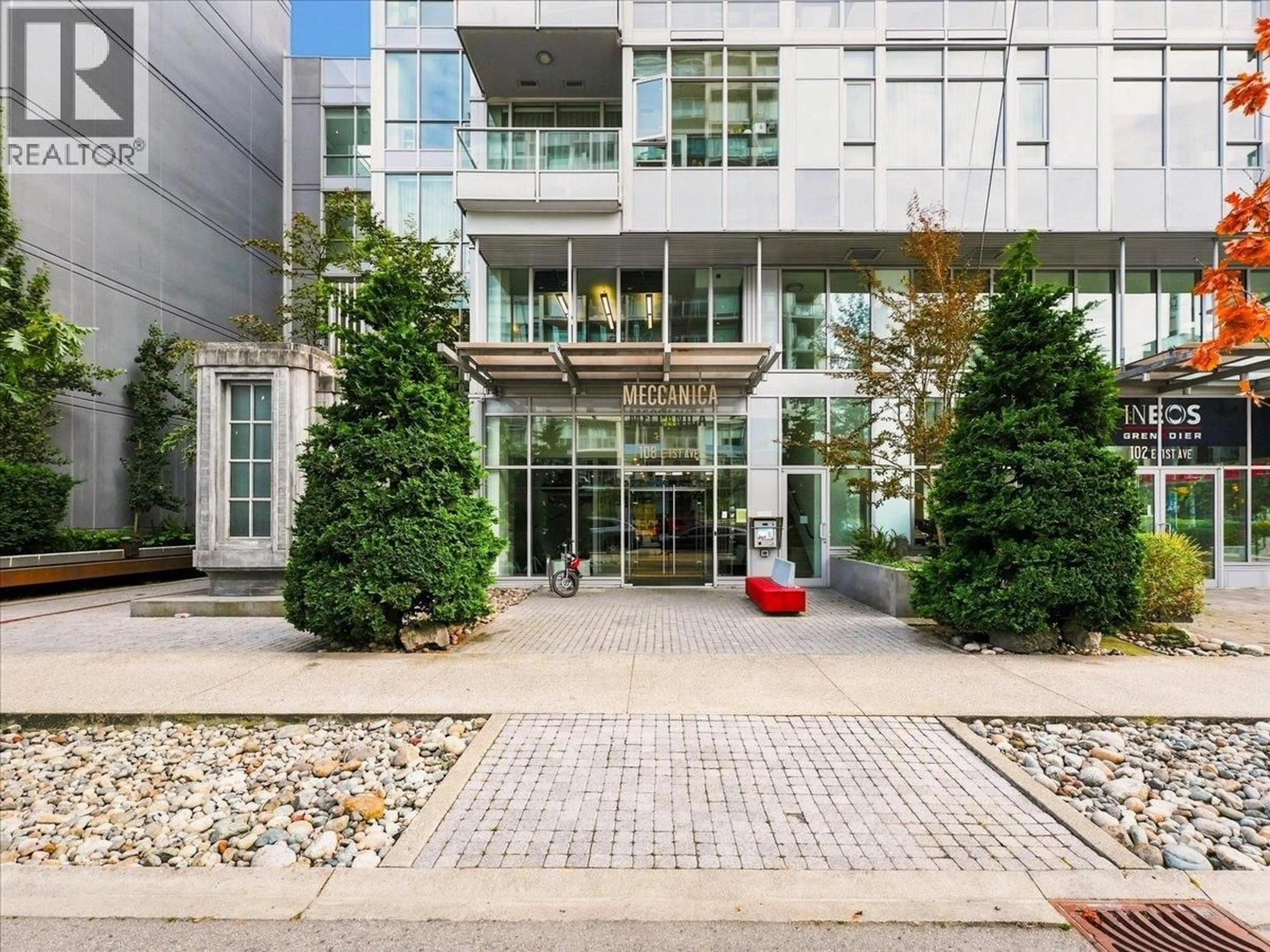 Unknown for 210 - 108 1ST AVENUE, Vancouver British Columbia V5T0E4