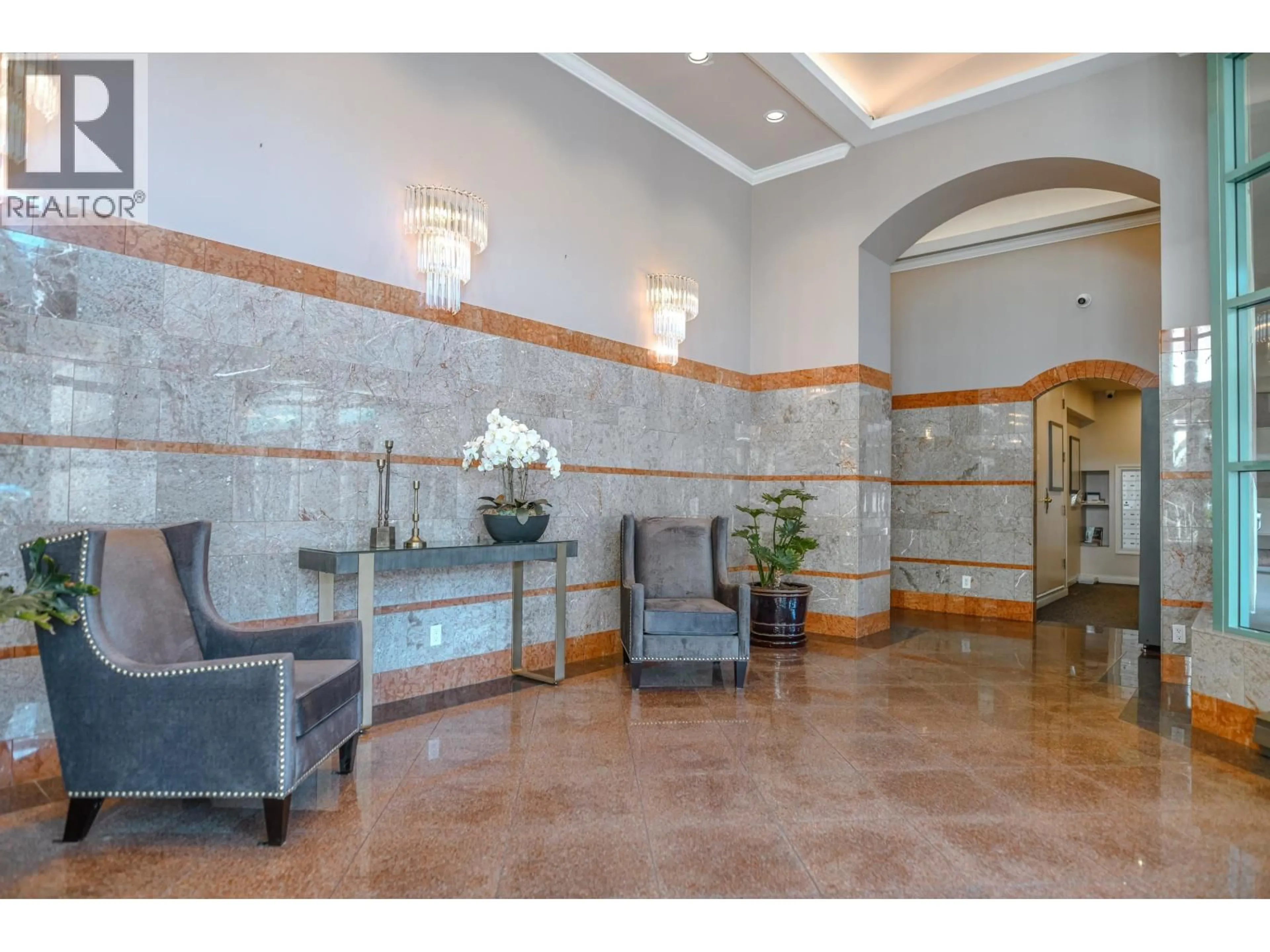 Lobby for 15B - 338 TAYLOR WAY, West Vancouver British Columbia V7T2Y1