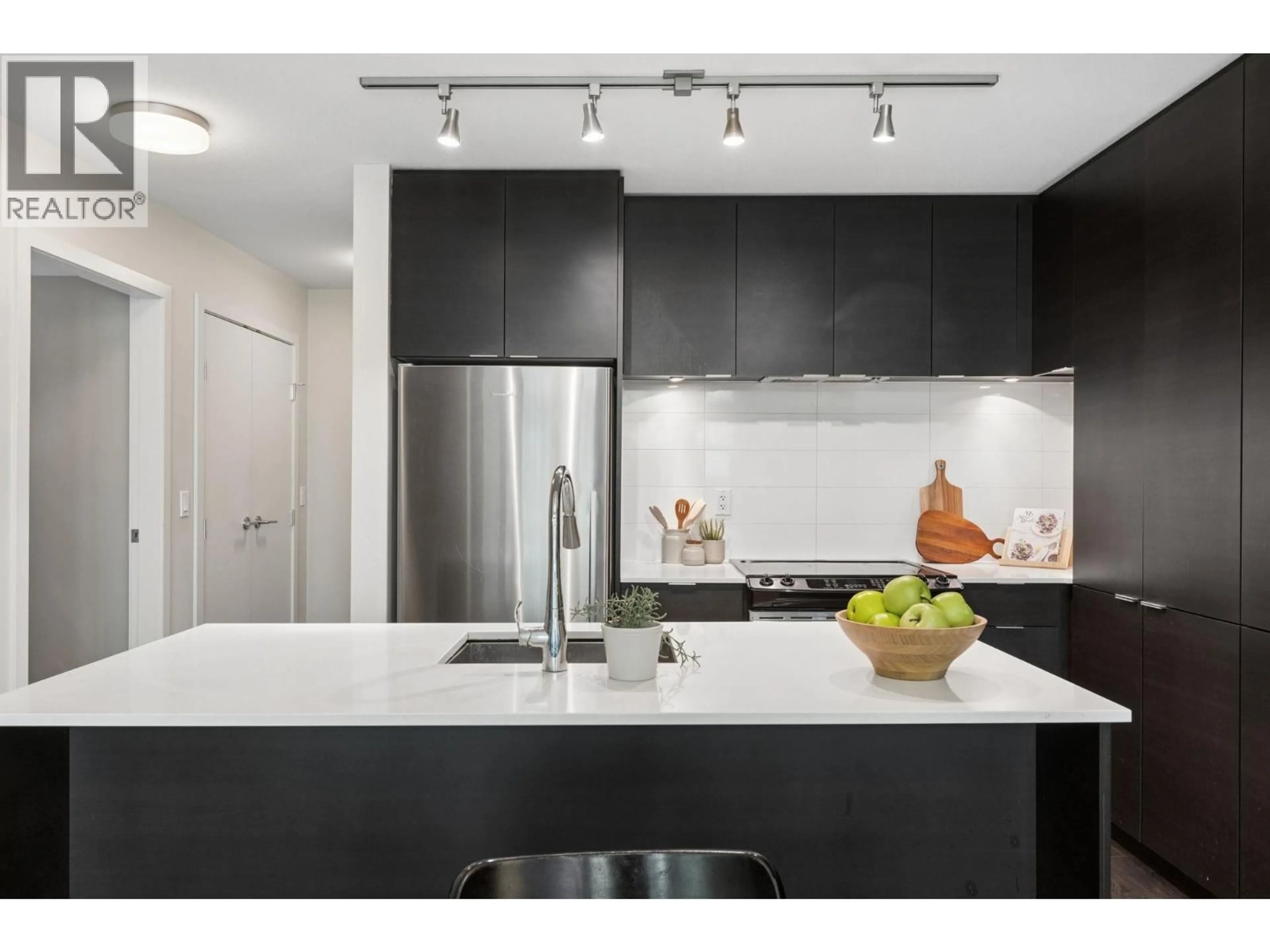 Unknown for 506 - 1679 LLOYD AVENUE, North Vancouver British Columbia V7P0A9