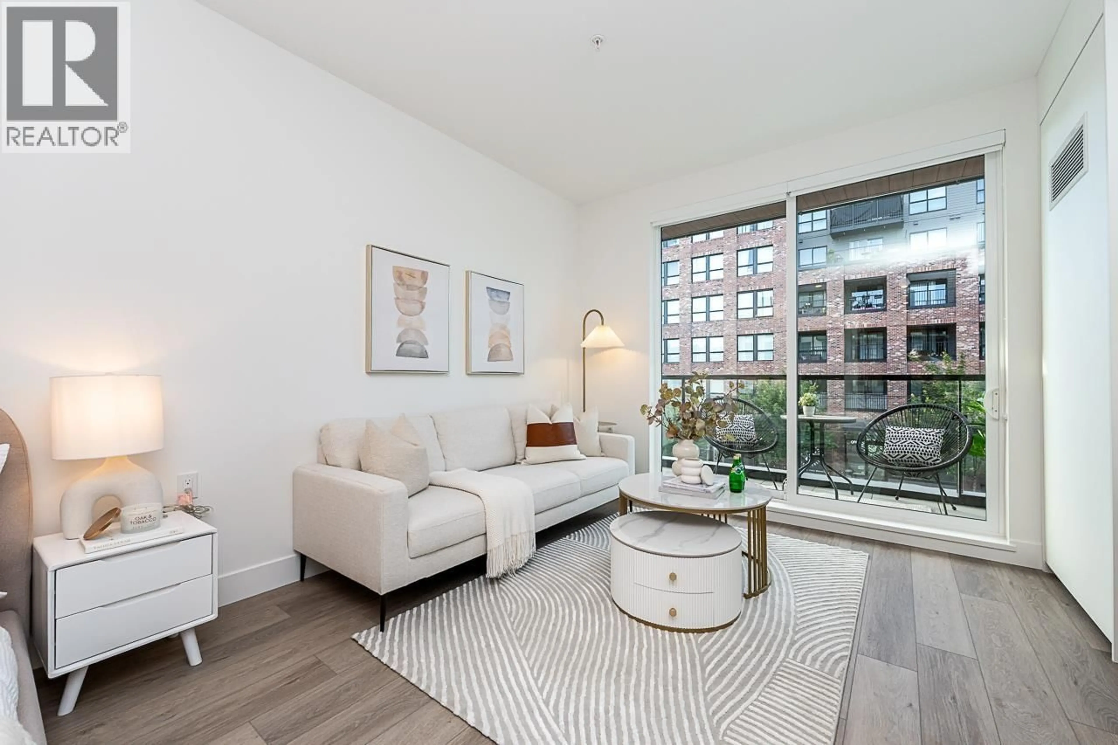Living room with furniture, unknown for 203 - 422 LAKEWOOD DRIVE, Vancouver British Columbia V5L0E8