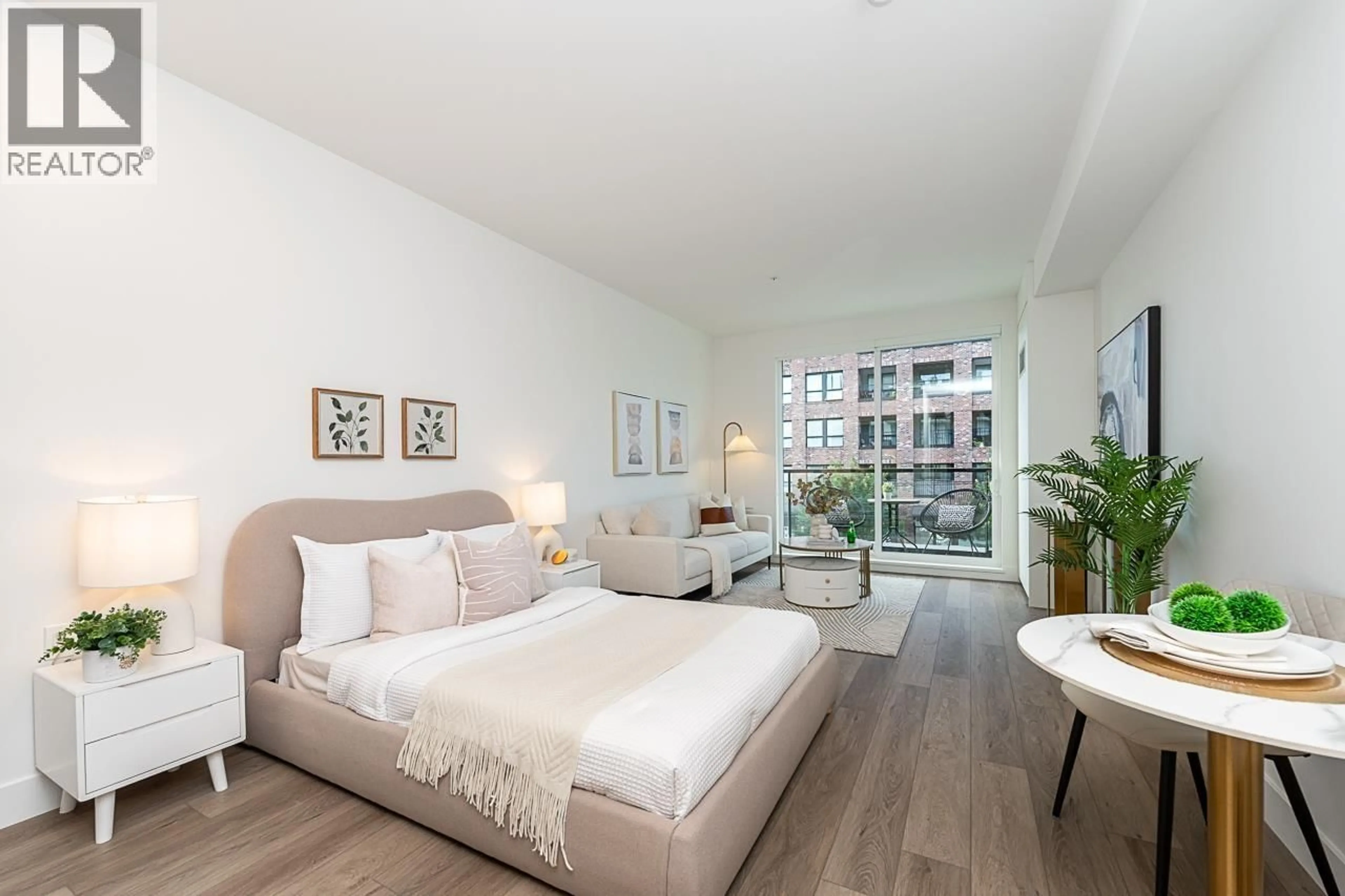 Bedroom with bed, unknown for 203 - 422 LAKEWOOD DRIVE, Vancouver British Columbia V5L0E8