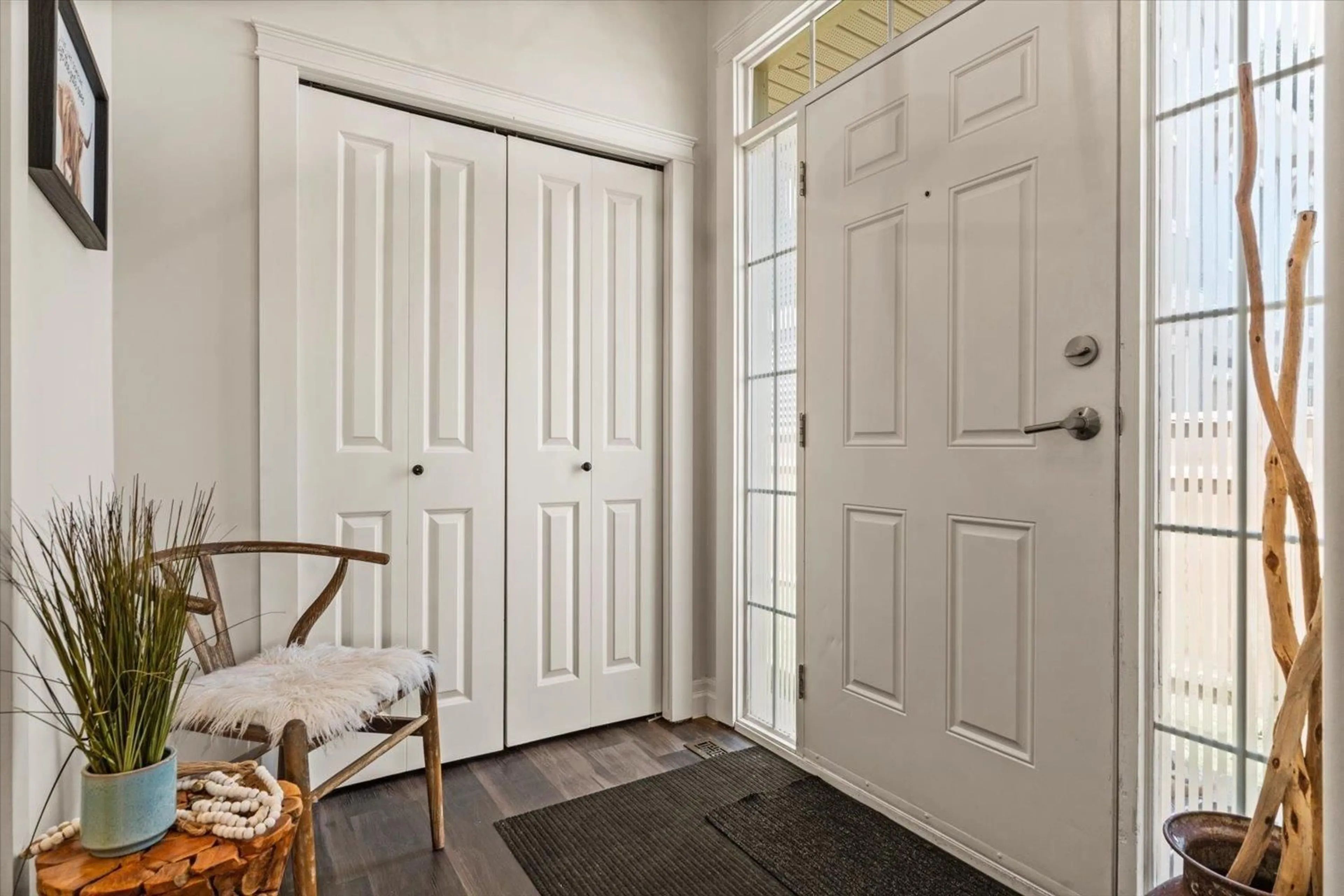 Indoor entryway for 5 - 45377 SOUTH SUMAS ROAD, Chilliwack British Columbia V2R1R8